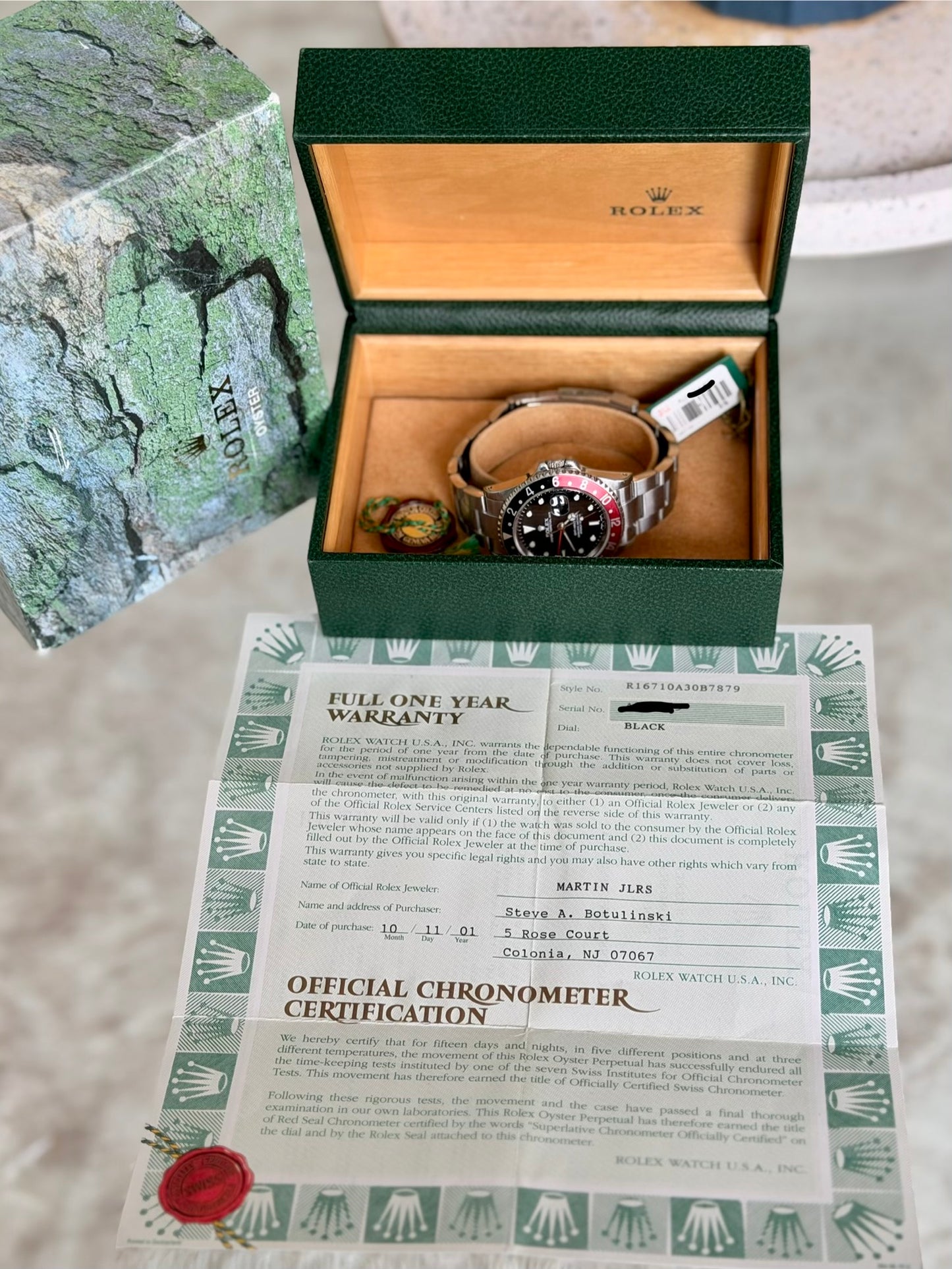 2001 Rolex GMT-Master II 16710 “Coke” – Full Set