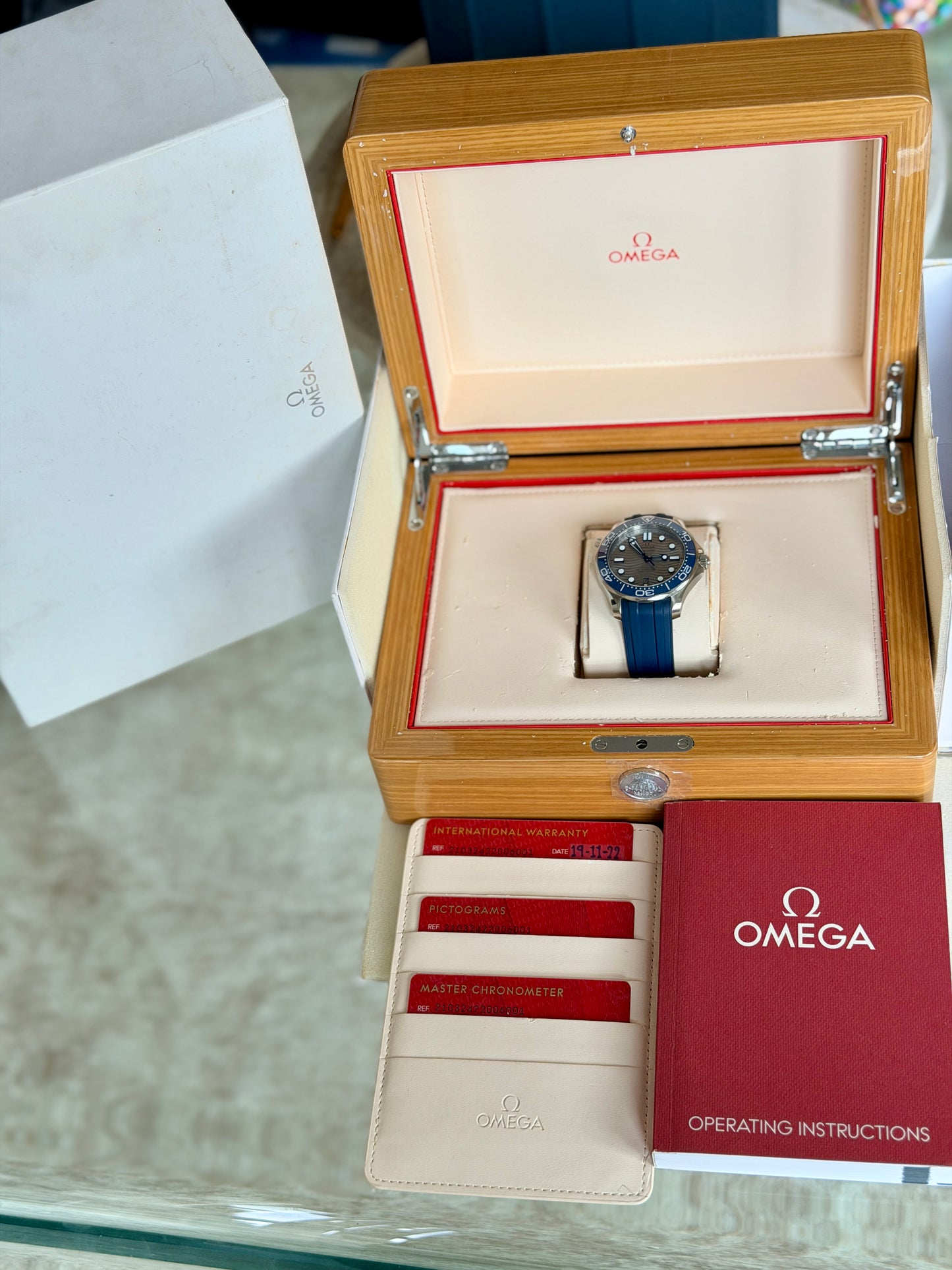 2022 Omega Seamaster 300m - Full Set
