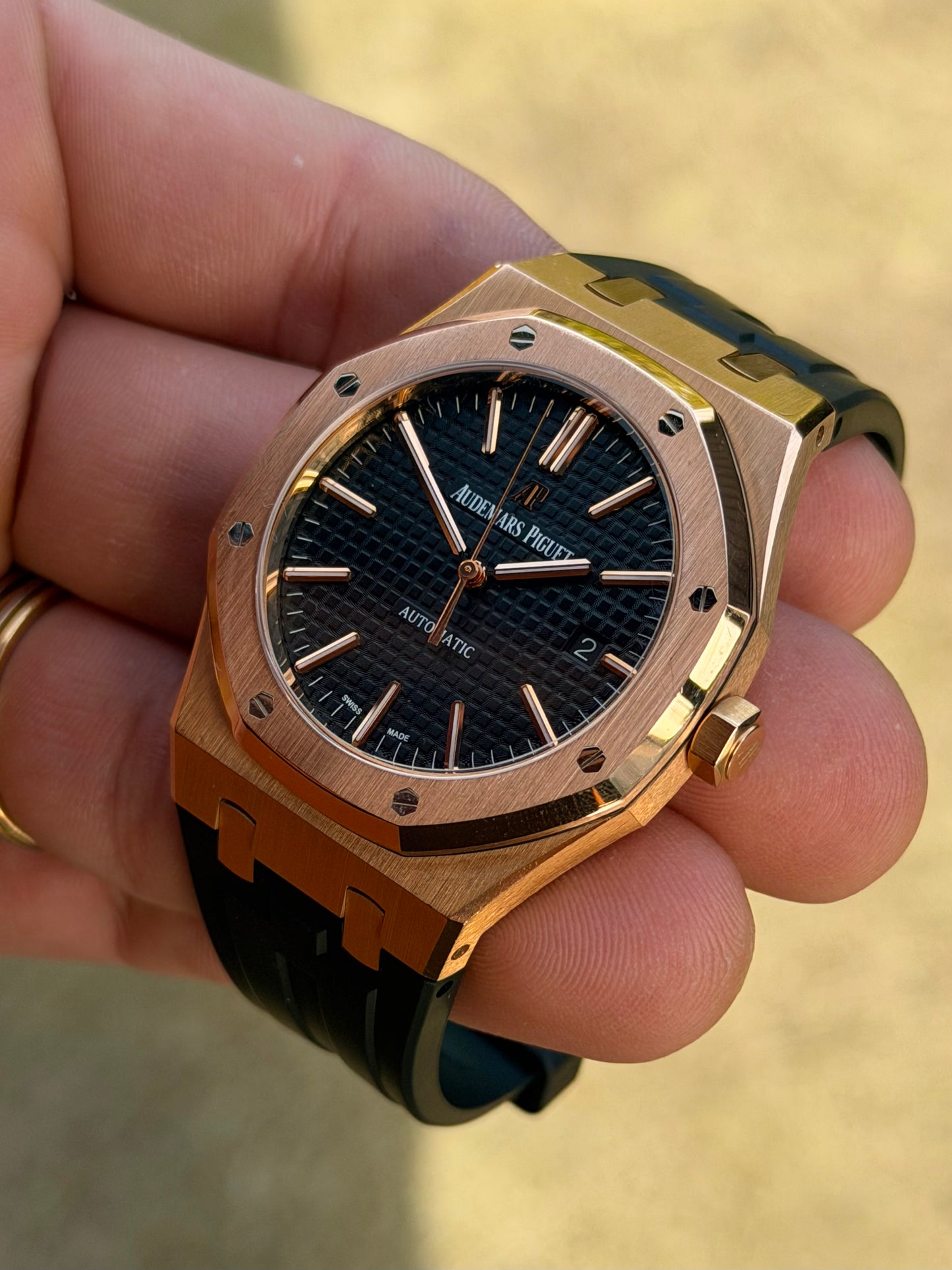 2017 Audemars Piguet Royal Oak 15400OR | Full Set