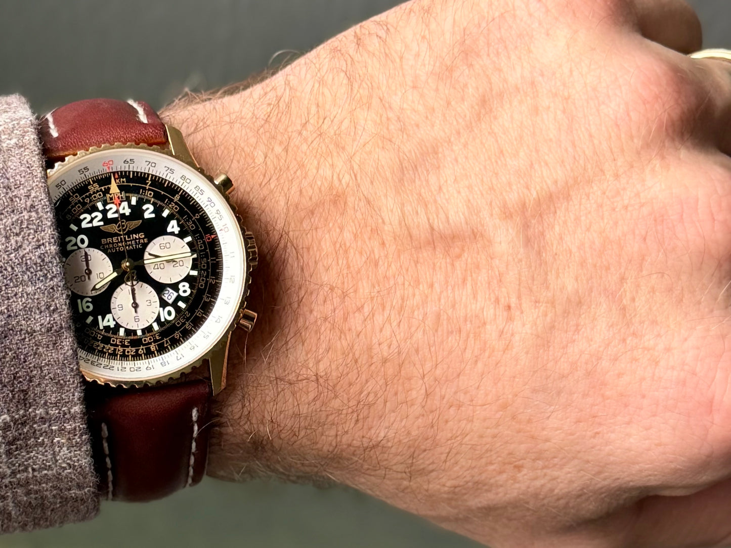 Circa 2007 Breitling Navitimer Cosmonaute | K22322 | 18k Gold | Fresh Service