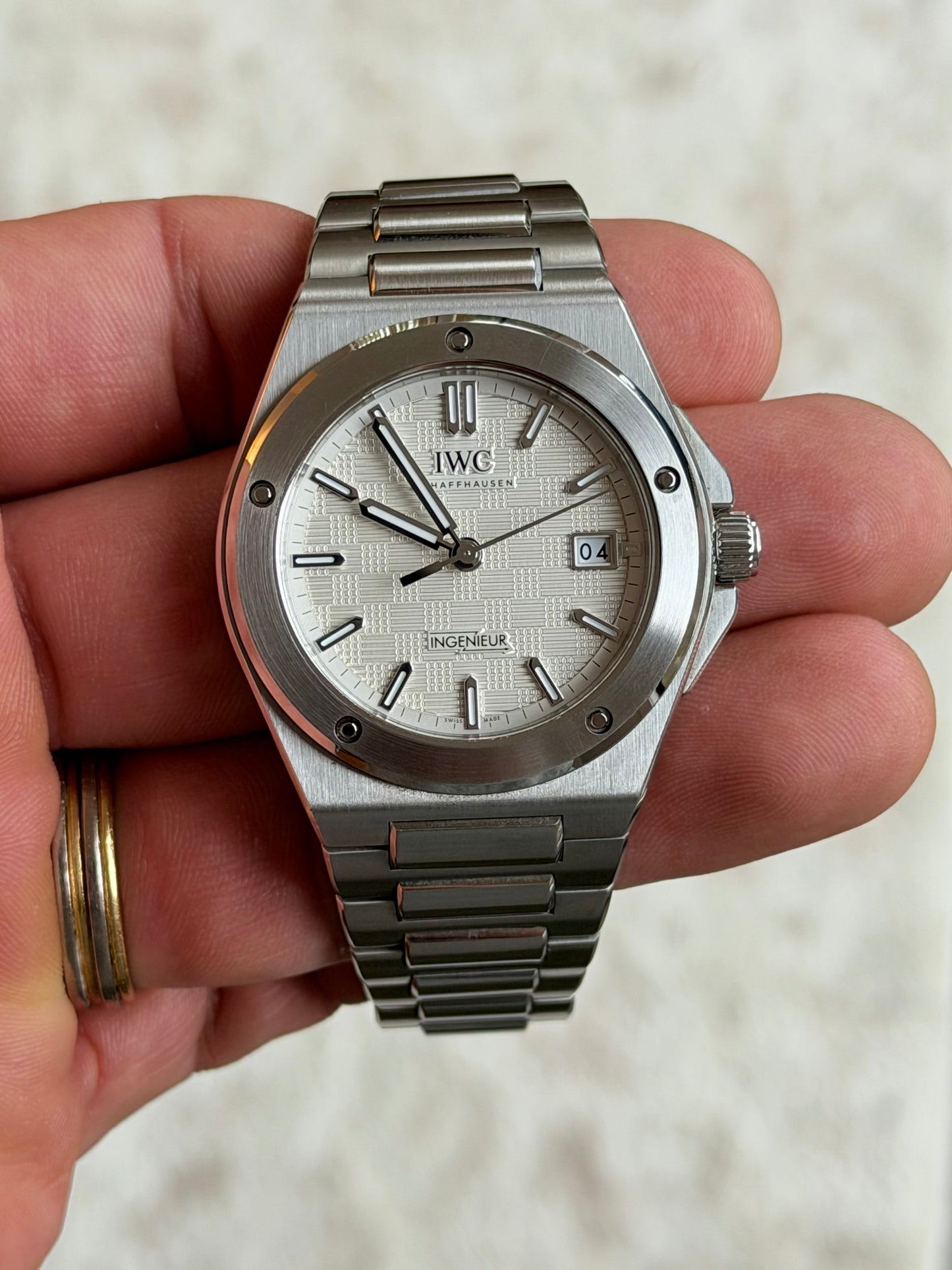 2024 IWC Ingenieur Automatic 40 | Full Set | Warranty Until 2032