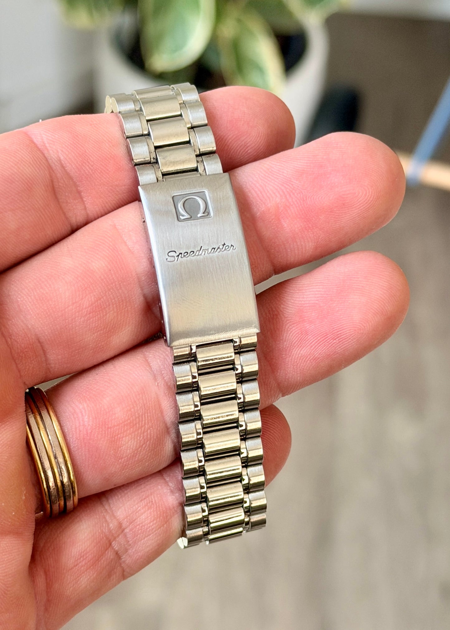 2004 Omega Speedmaster Reduced 3510.50 - Box and Papers