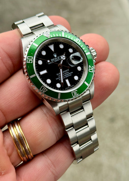 2010 Rolex Submariner 16610LV “Kermit” Full Set