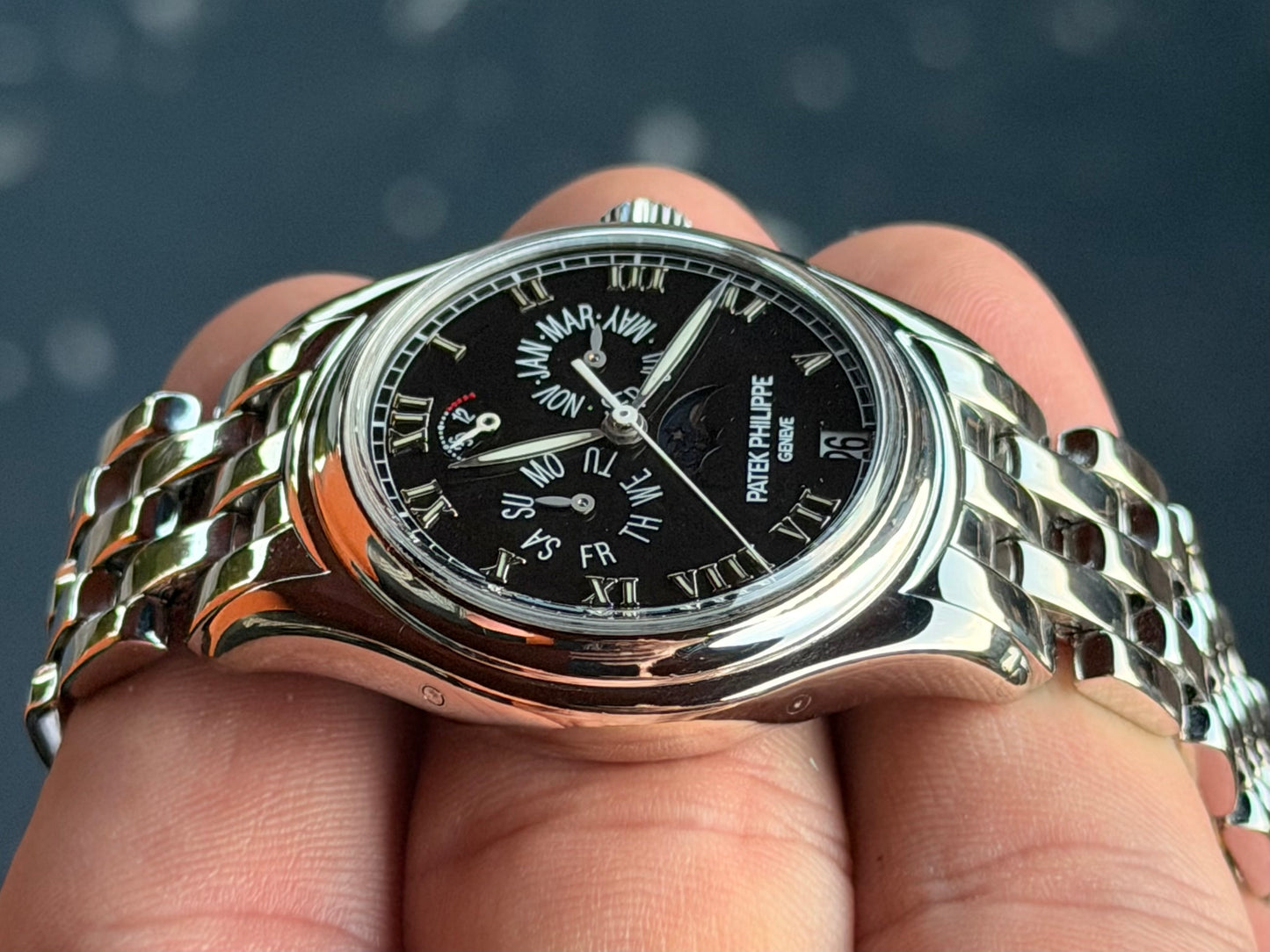 Circa 2000 Patek Philippe Annual Calendar | Moonphase | 18k White Gold | 5036/1