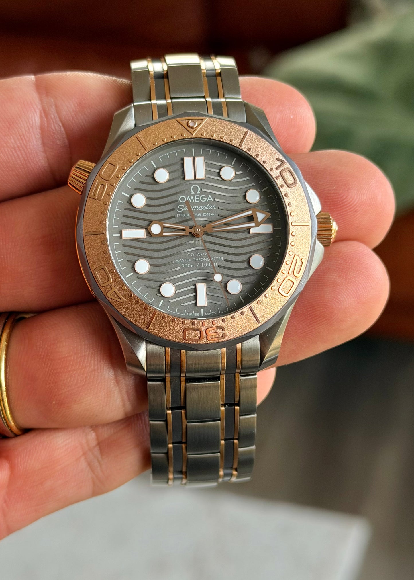 2022 Omega Seamaster Tantalum Sedna Gold | Full Set | Limited edition
