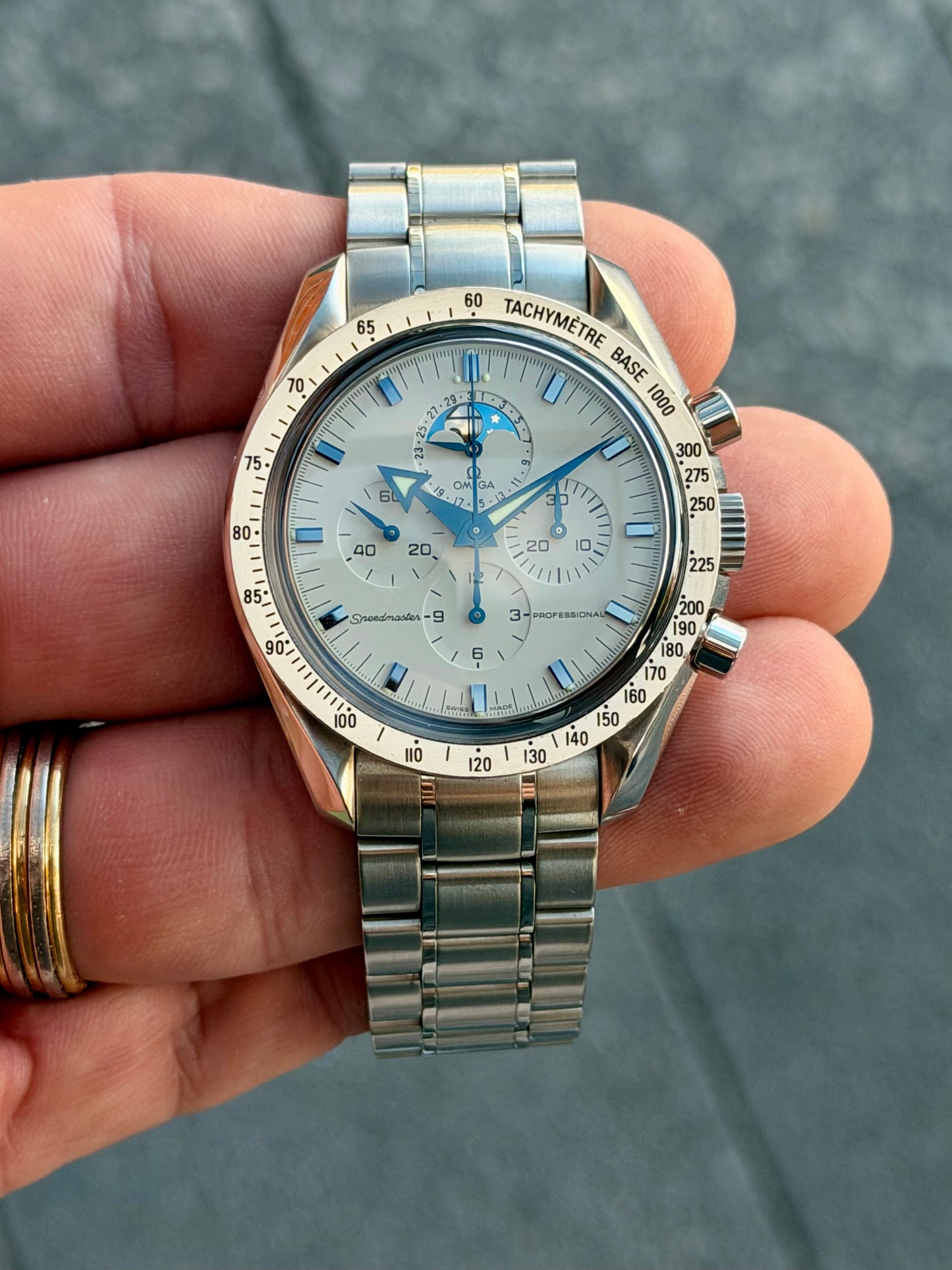 Omega Speedmaster | Opaline Dial | White Gold Bezel | Moonphase Date | Full Set | 3575.20