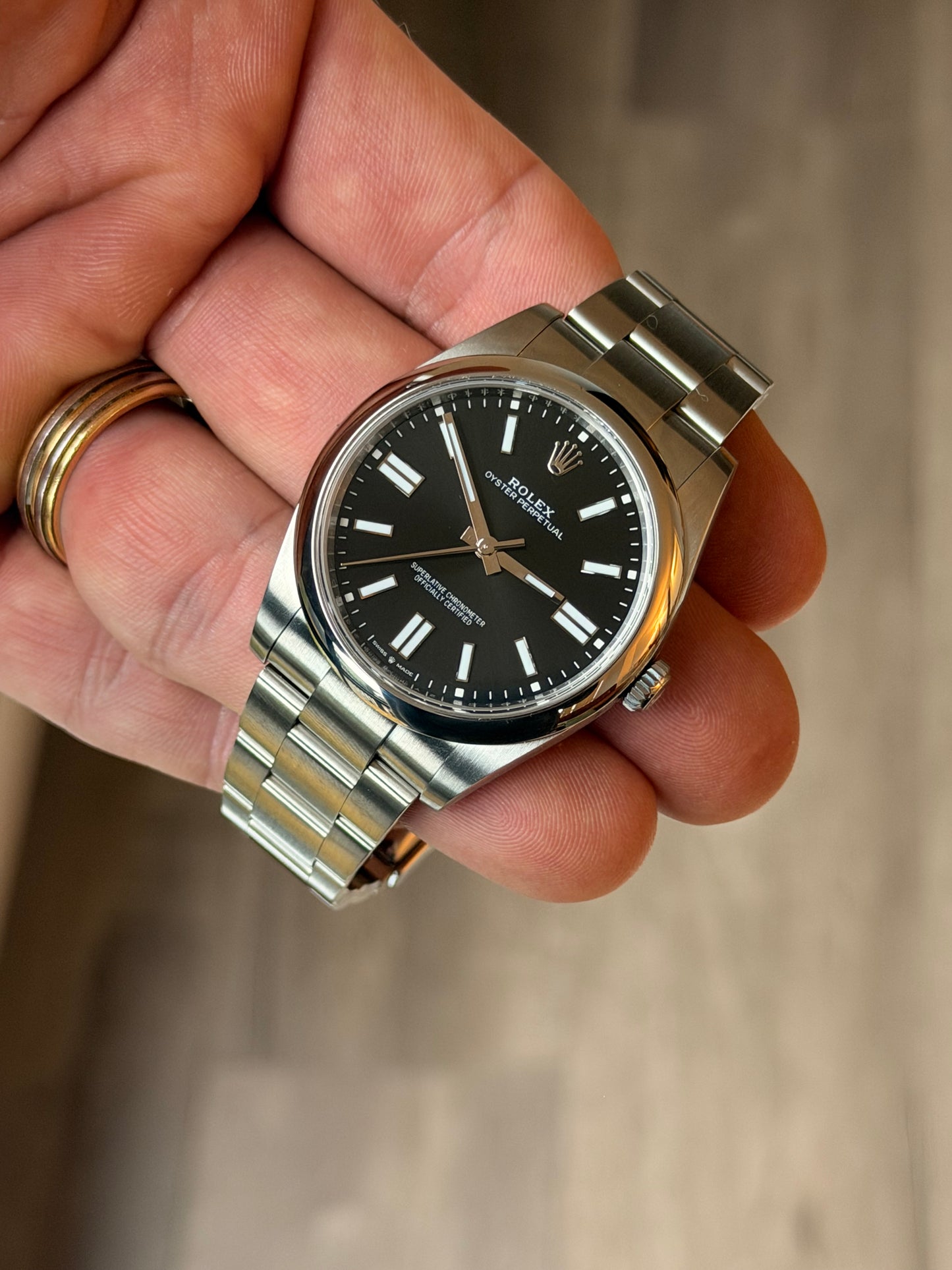 Rolex Oyster Perpetual Black Dial 41mm | 2024 | Full Set 124300