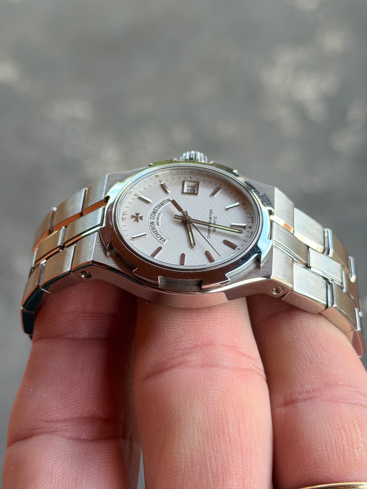 Circa 2000 Vacheron Constantin Overseas 72050 | First Generation