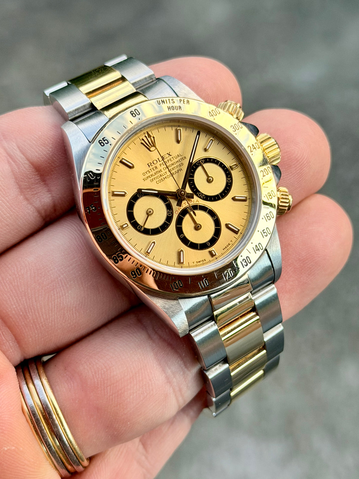 Rolex Cosmograph Daytona “Zenith Inverted 6” | 16523 | S Serial