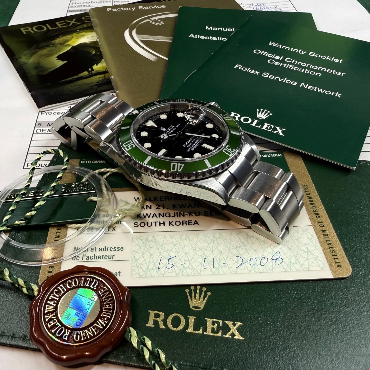 Rolex Submariner Date 16610LV “Kermit” | 2008 M Serial | Complete Collector’s Set