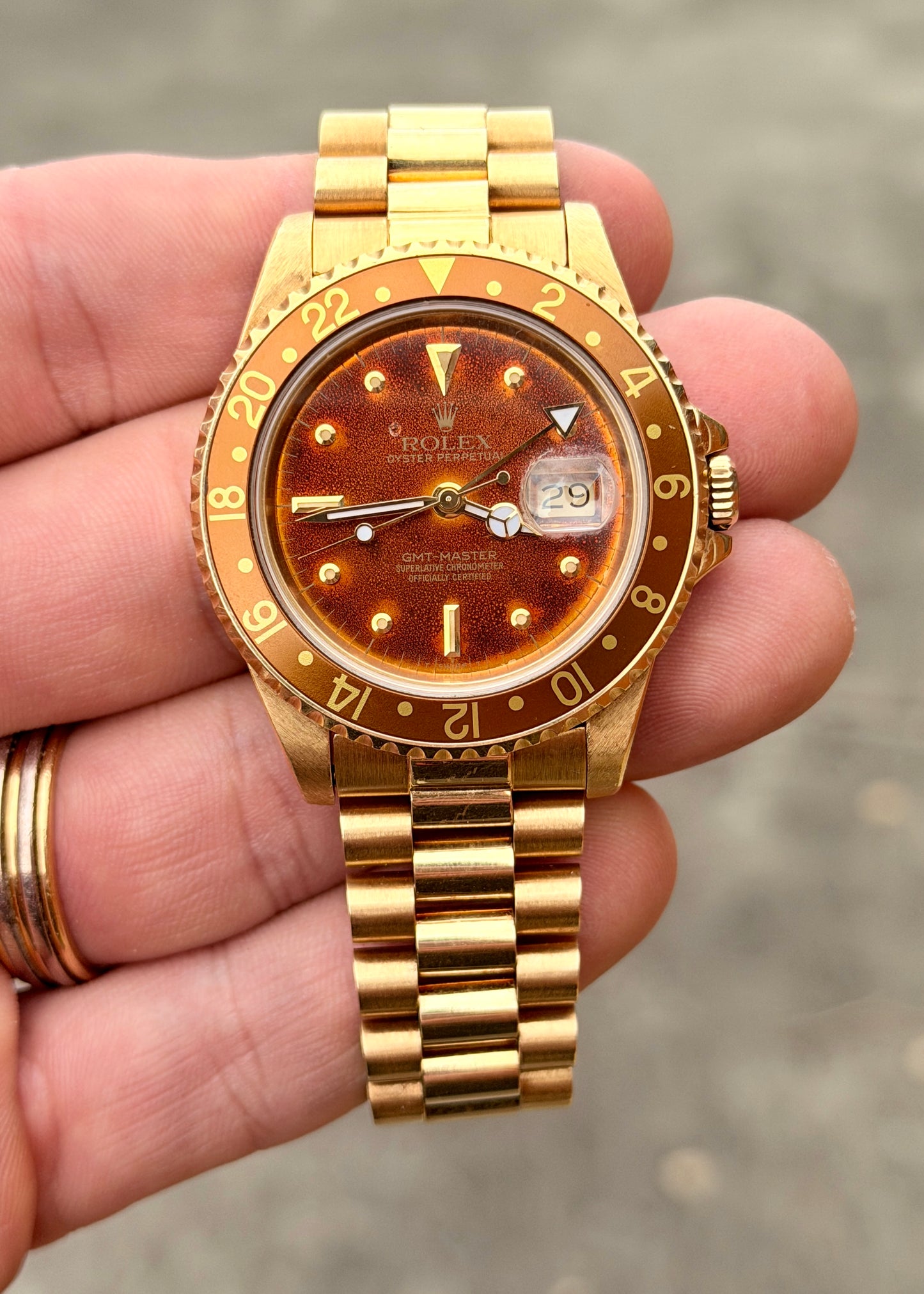 1987 Rolex GMT Master 16758 Rootbeer - Full set - Tropical “Brûlée” dial