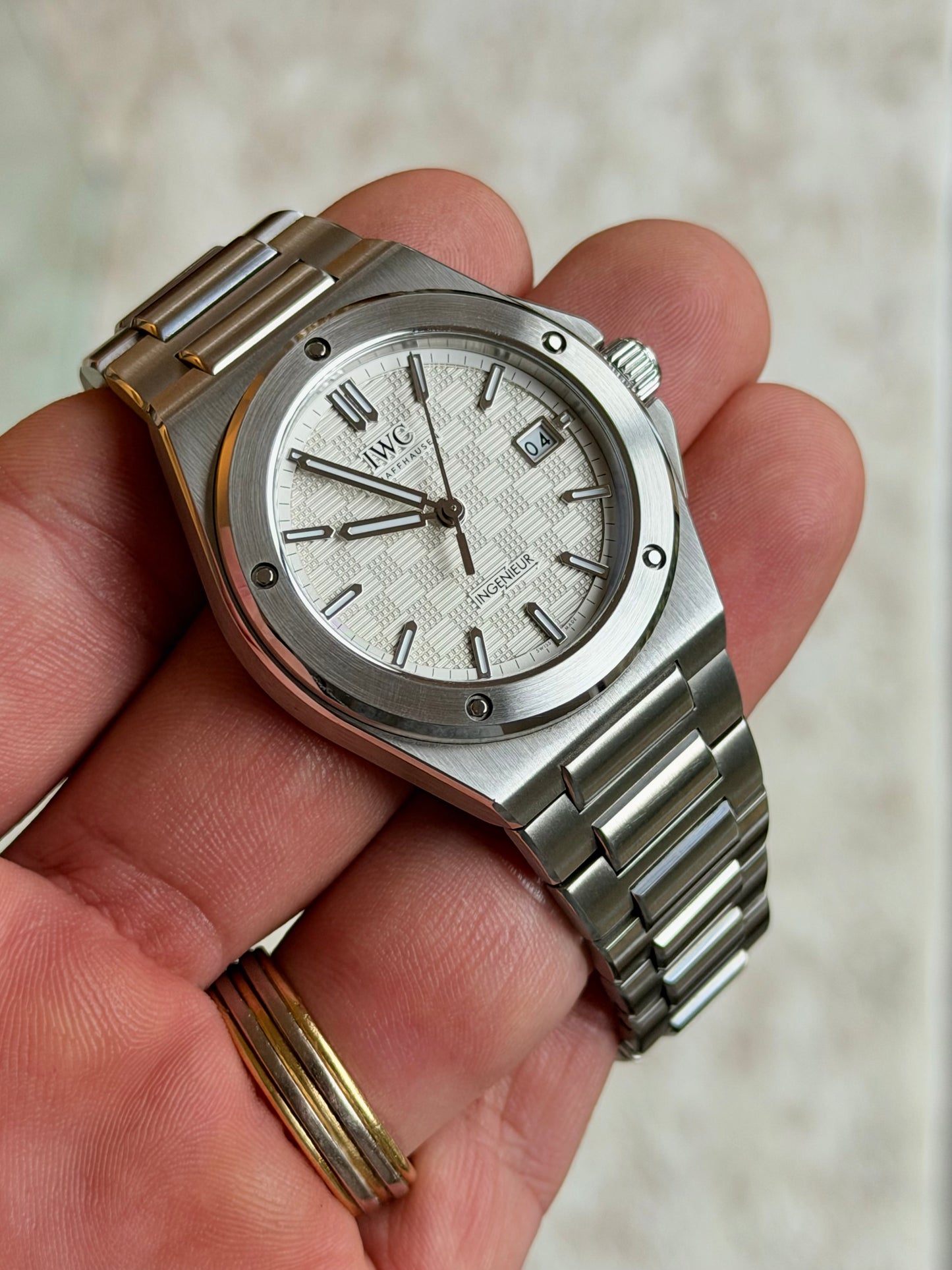 2024 IWC Ingenieur Automatic 40 | Full Set | Warranty Until 2032