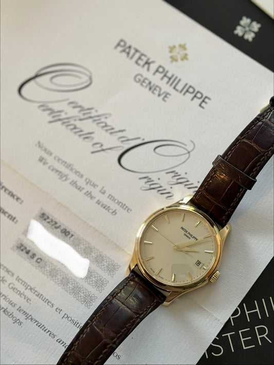 2021 Patek Philippe Calatrava 5227J-001 | 39mm 18k Yellow Gold | Full Set + Service Receipt