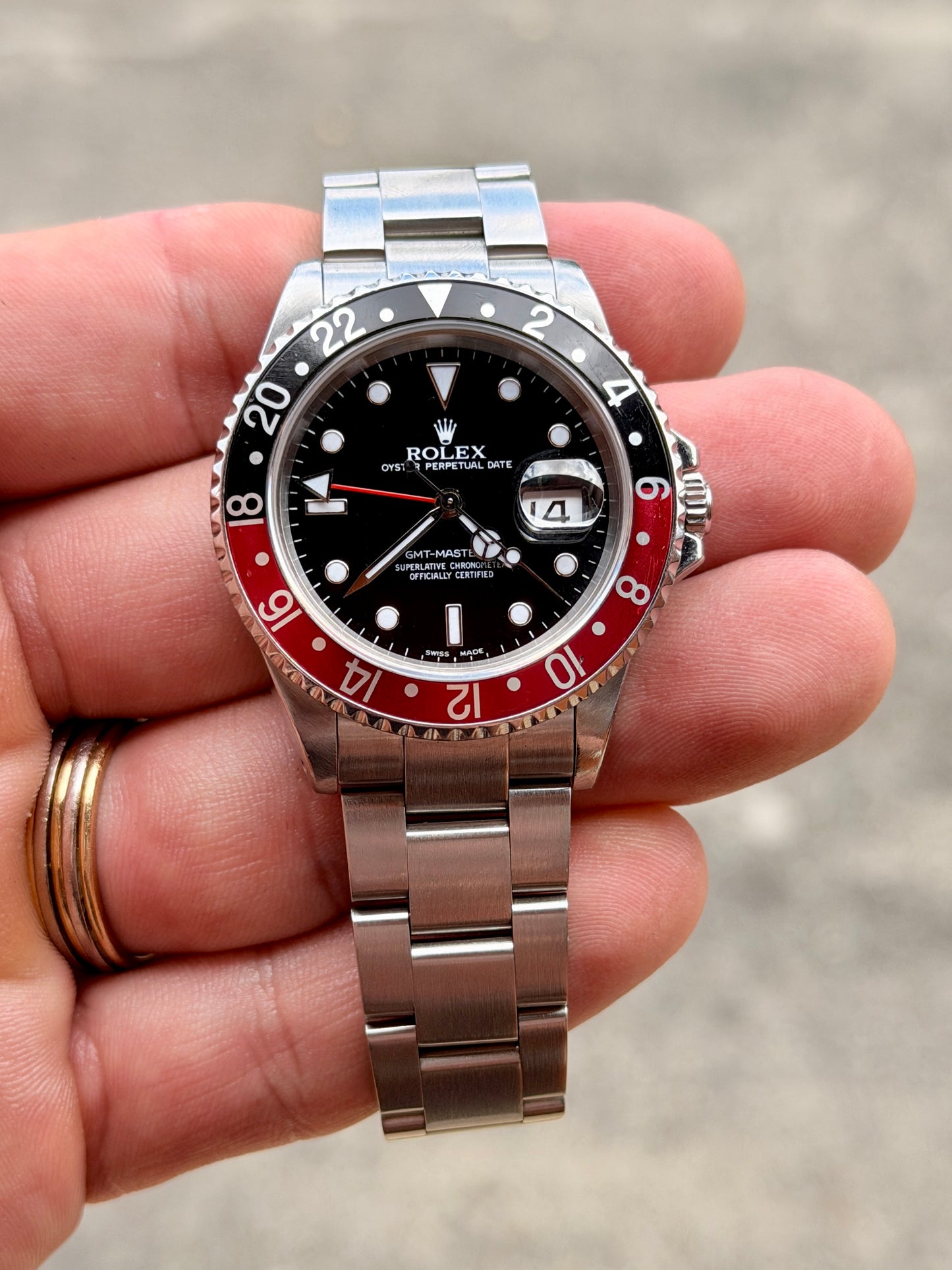 2001 Rolex GMT-Master II 16710 “Coke” – Full Set