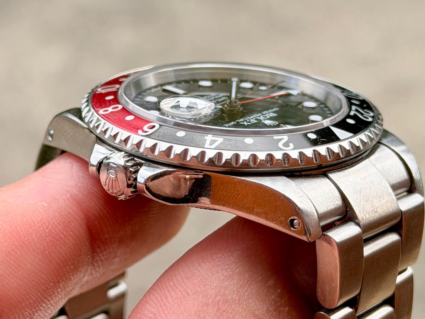 2001 Rolex GMT-Master II 16710 “Coke” – Full Set