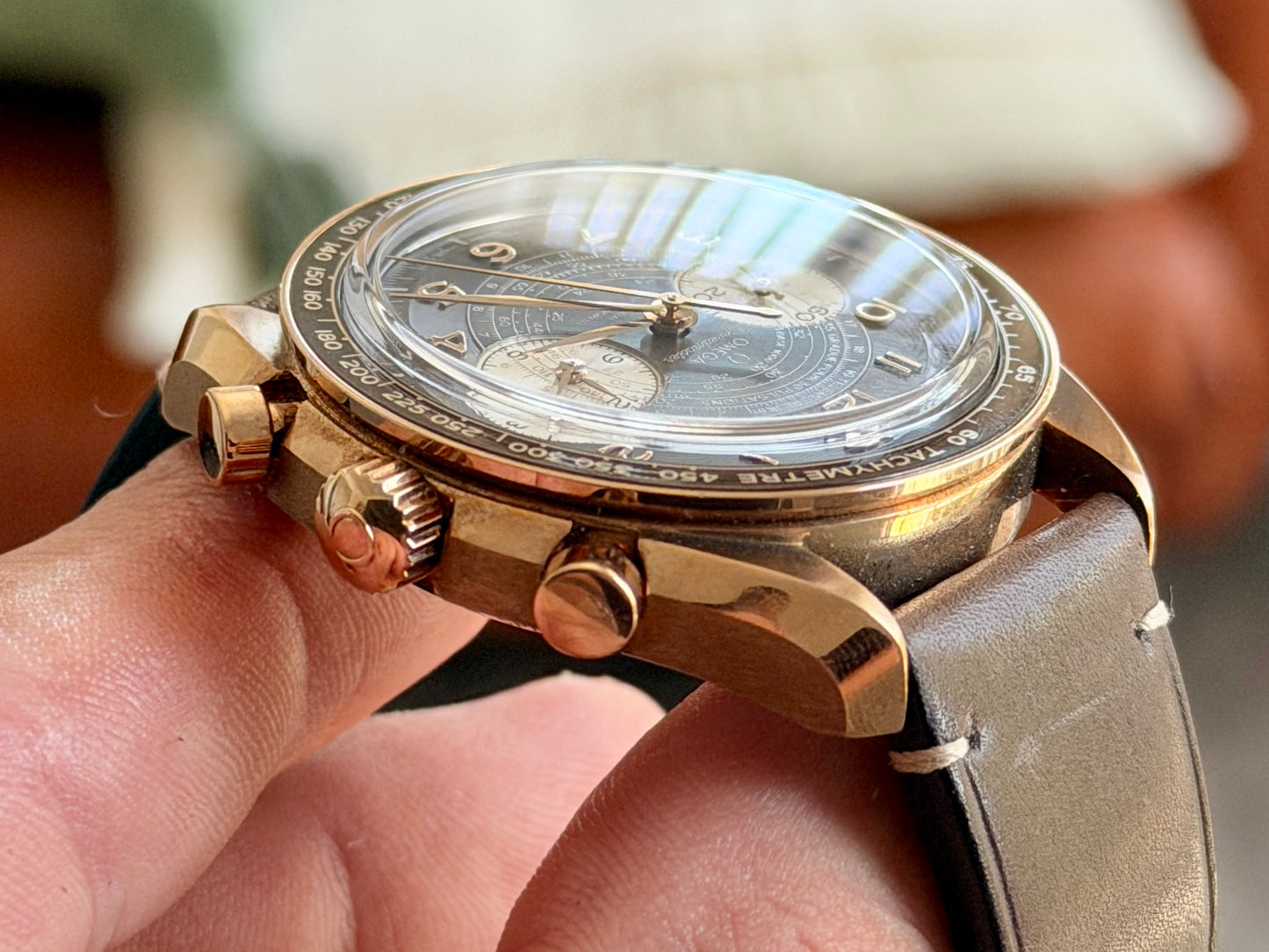2024 Omega Speedmaster Chronoscope - Bronze Gold - Full Set