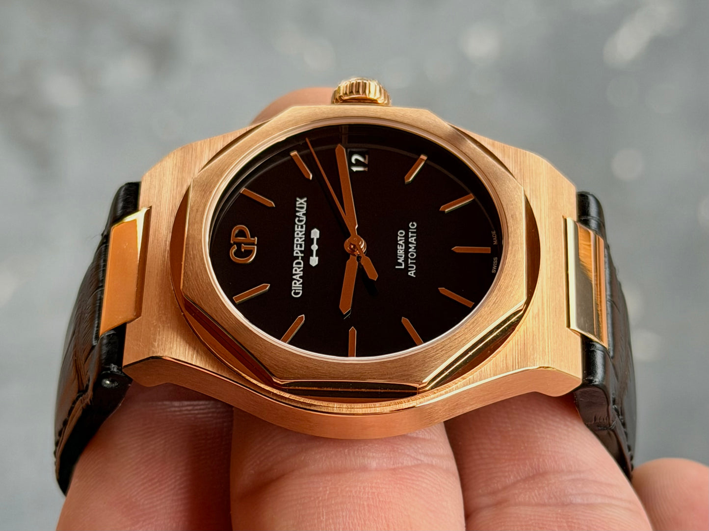 2026 Girard-Perregaux Laureato 42mm | Rose Gold | Onyx Dial | Full Set - New