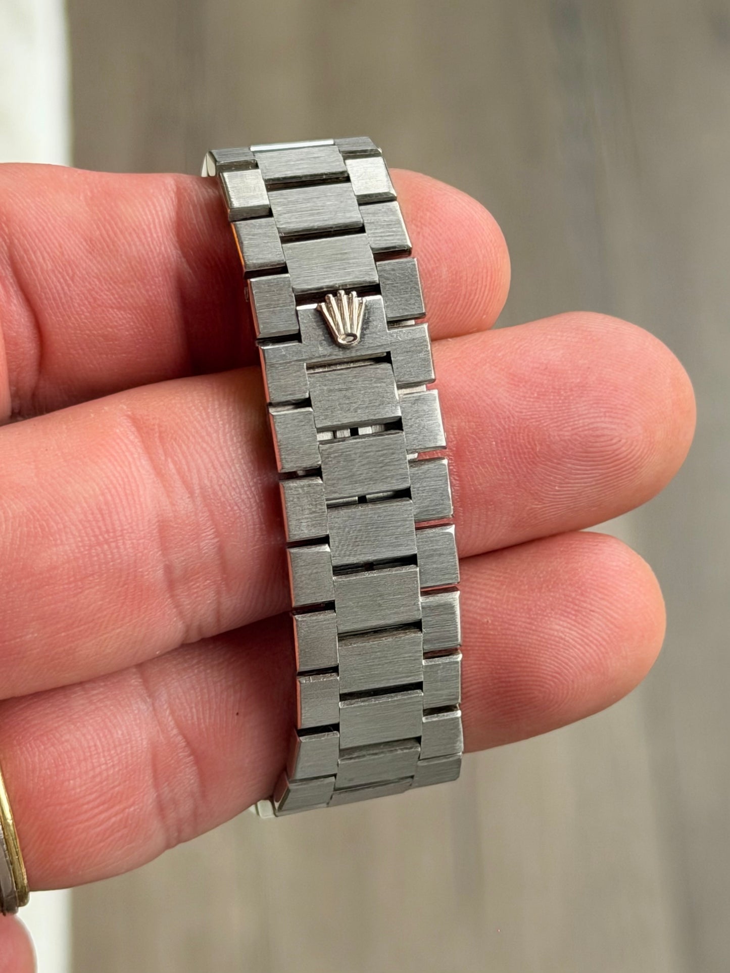 Rolex Cellini 4350 | Circa 1978 | 18k White Gold integrated bracelet