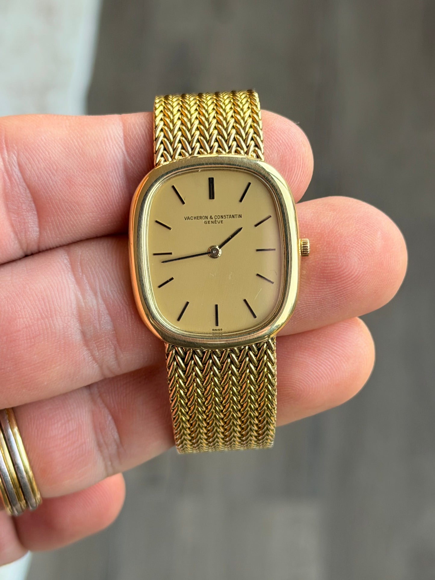 Vintage Vacheron Constantin Ultra-Thin | 18k Yellow Gold Integrated Bracelet