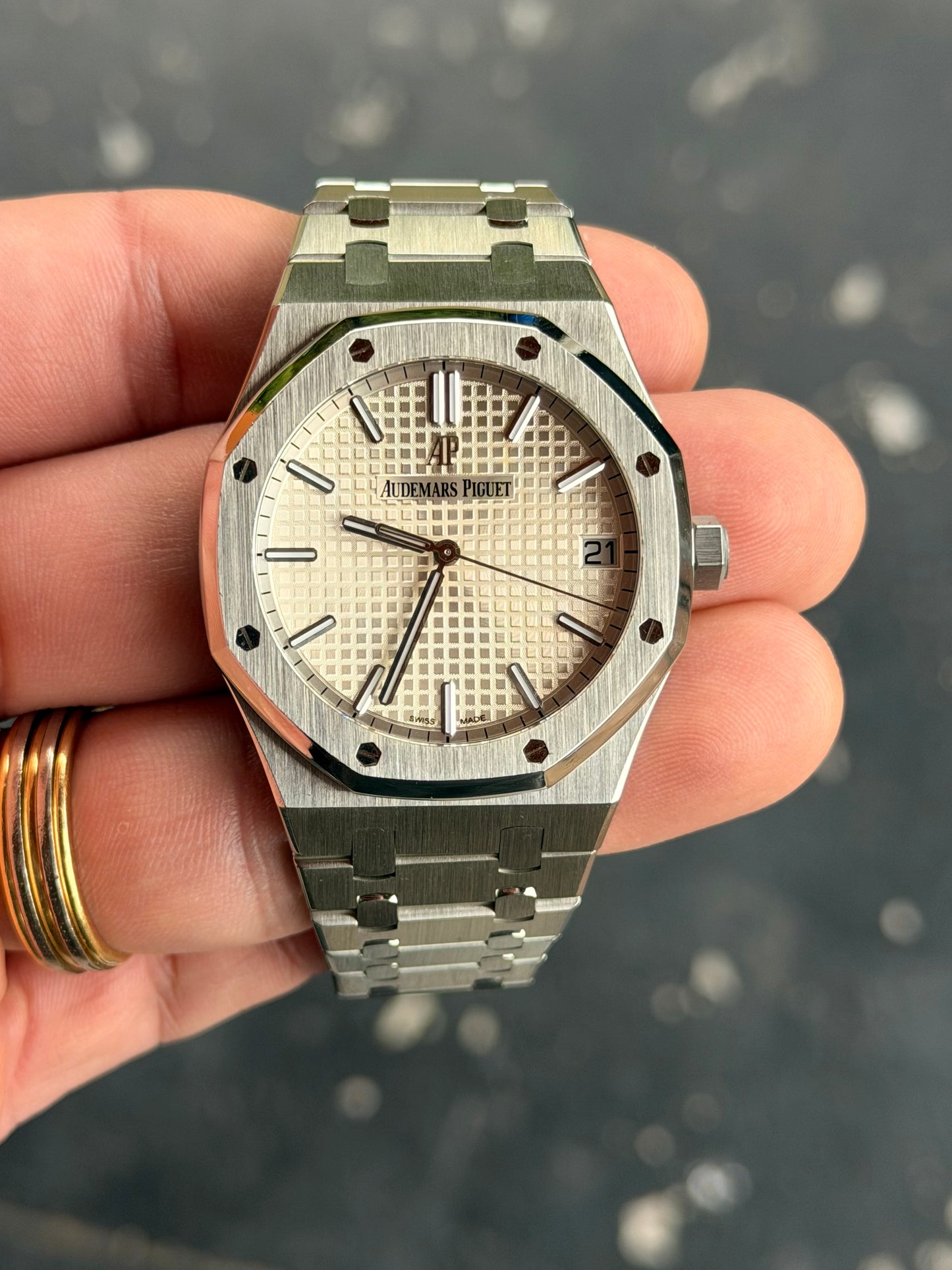 2021 Audemars Piguet Royal Oak | 15500ST | White Dial | Full Set