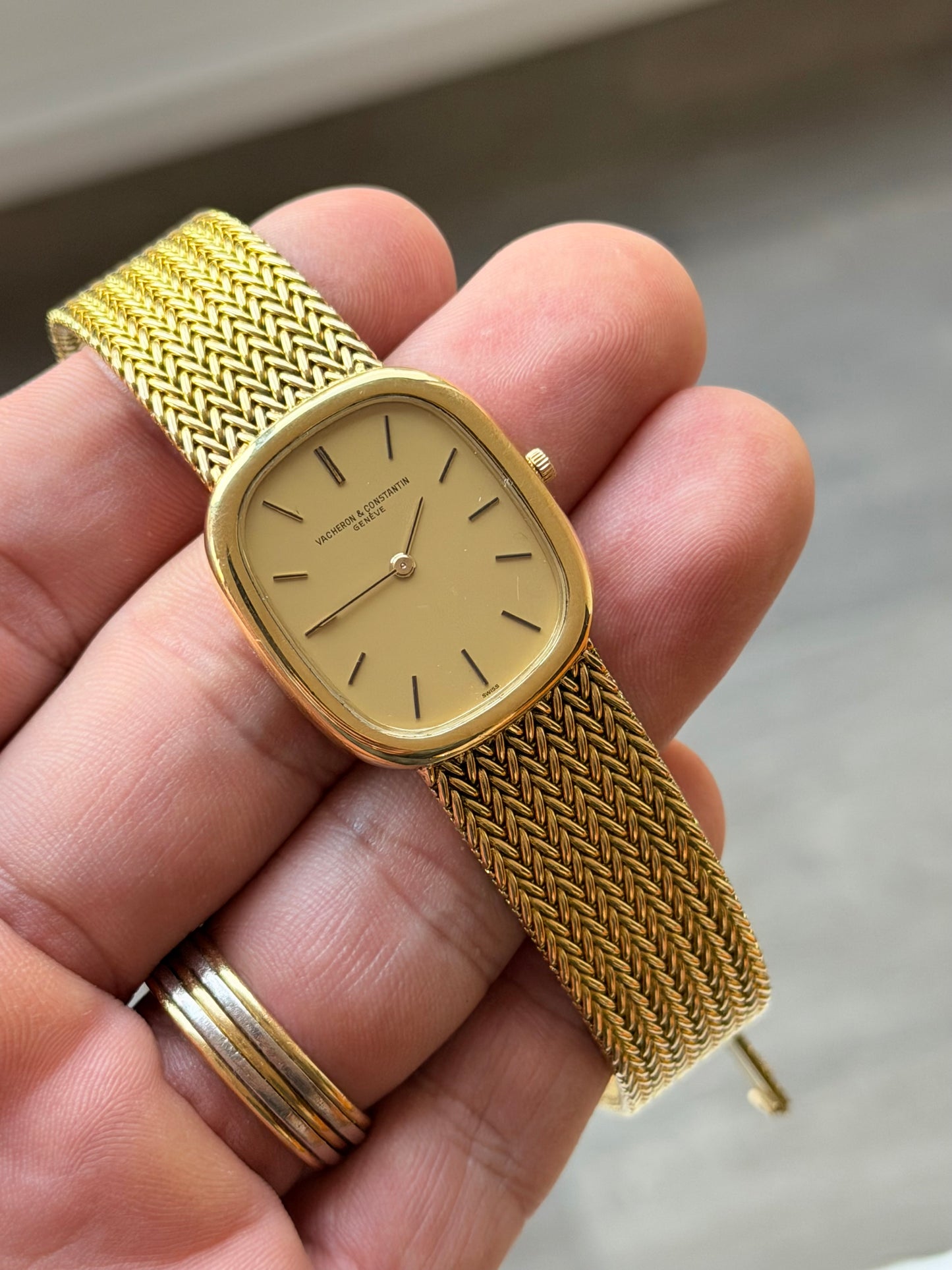 Vintage Vacheron Constantin Ultra-Thin | 18k Yellow Gold Integrated Bracelet