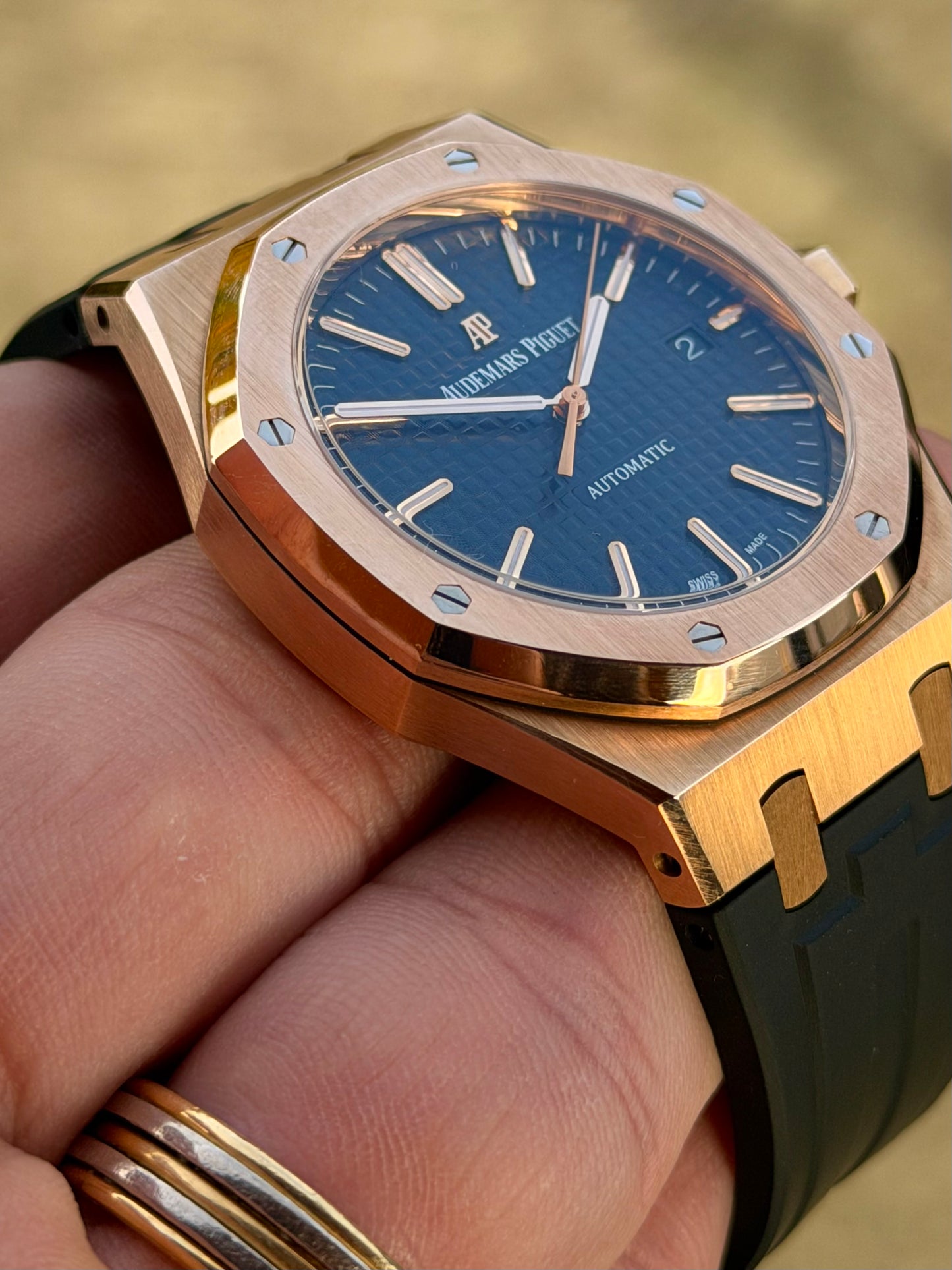 2017 Audemars Piguet Royal Oak 15400OR | Full Set