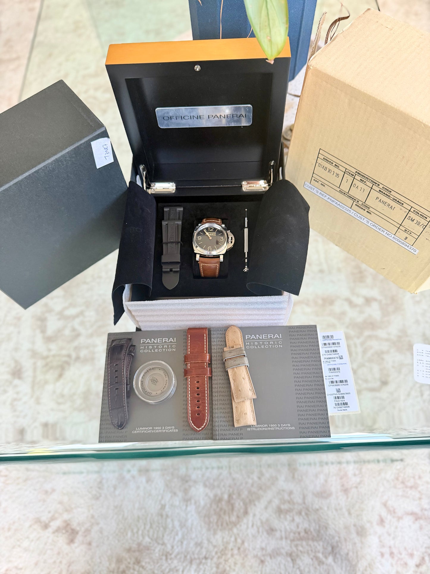 2011 Panerai Luminor 1950 3 Days | PAM00372 | Full Set + 4 Straps + Spare Crystal