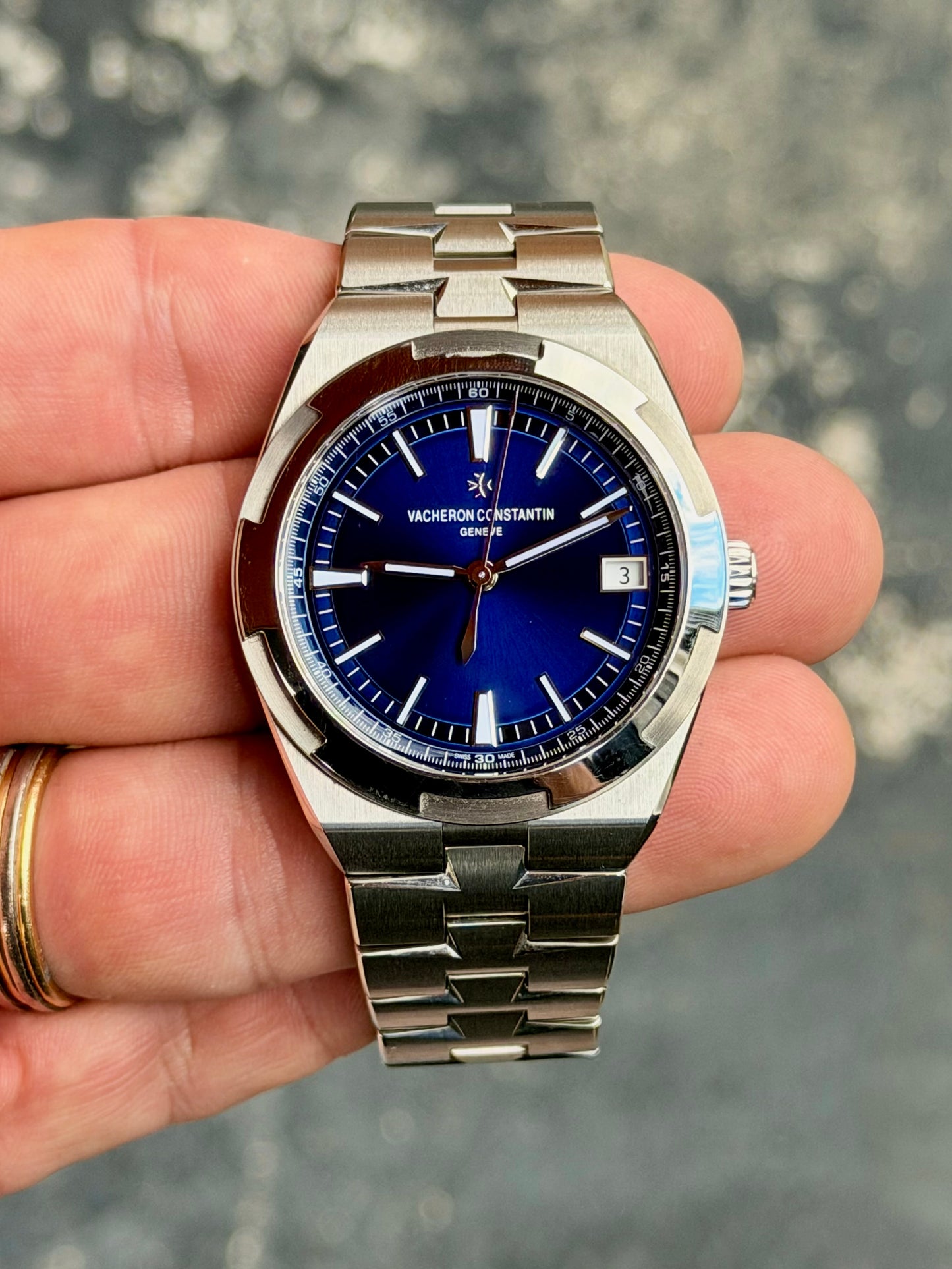 2022 Vacheron Constantin Overseas 4500V | Blue Dial | Full Set