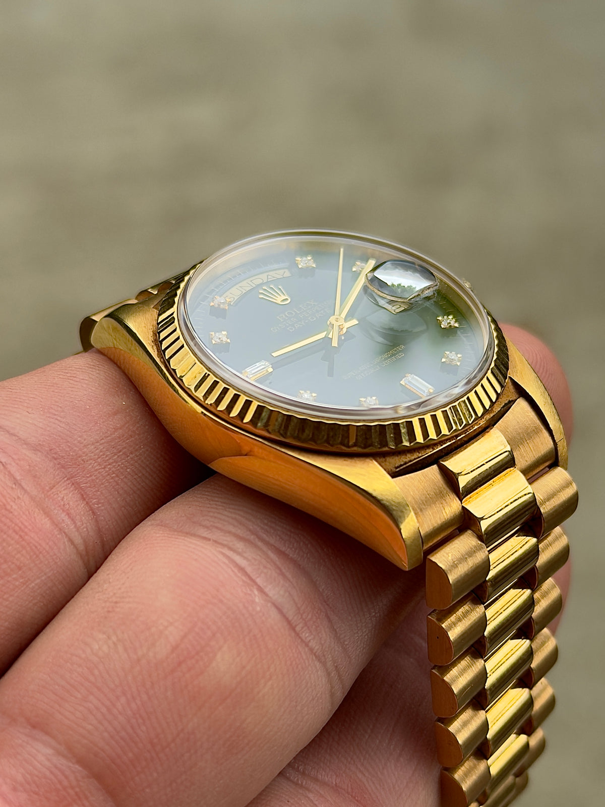 1986 Rolex Day-Date 36 | 18038 | Black Diamond Dial | 18K Yellow Gold | Full collectors Set