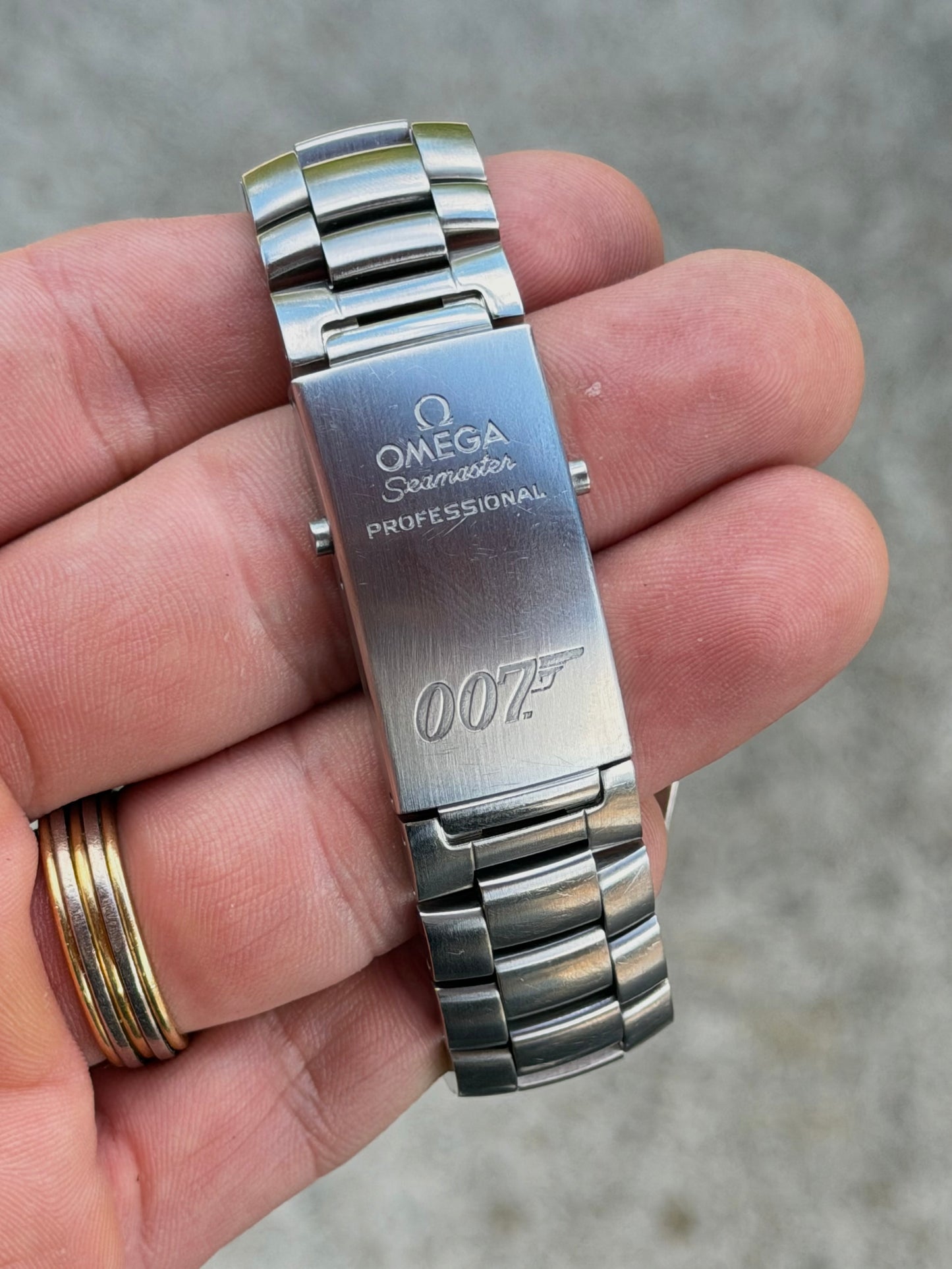 Omega Seamaster Planet Ocean “Quantum of Solace” – Limited Edition