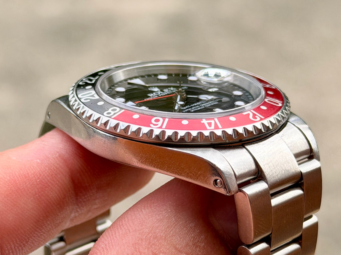 2001 Rolex GMT-Master II 16710 “Coke” – Full Set