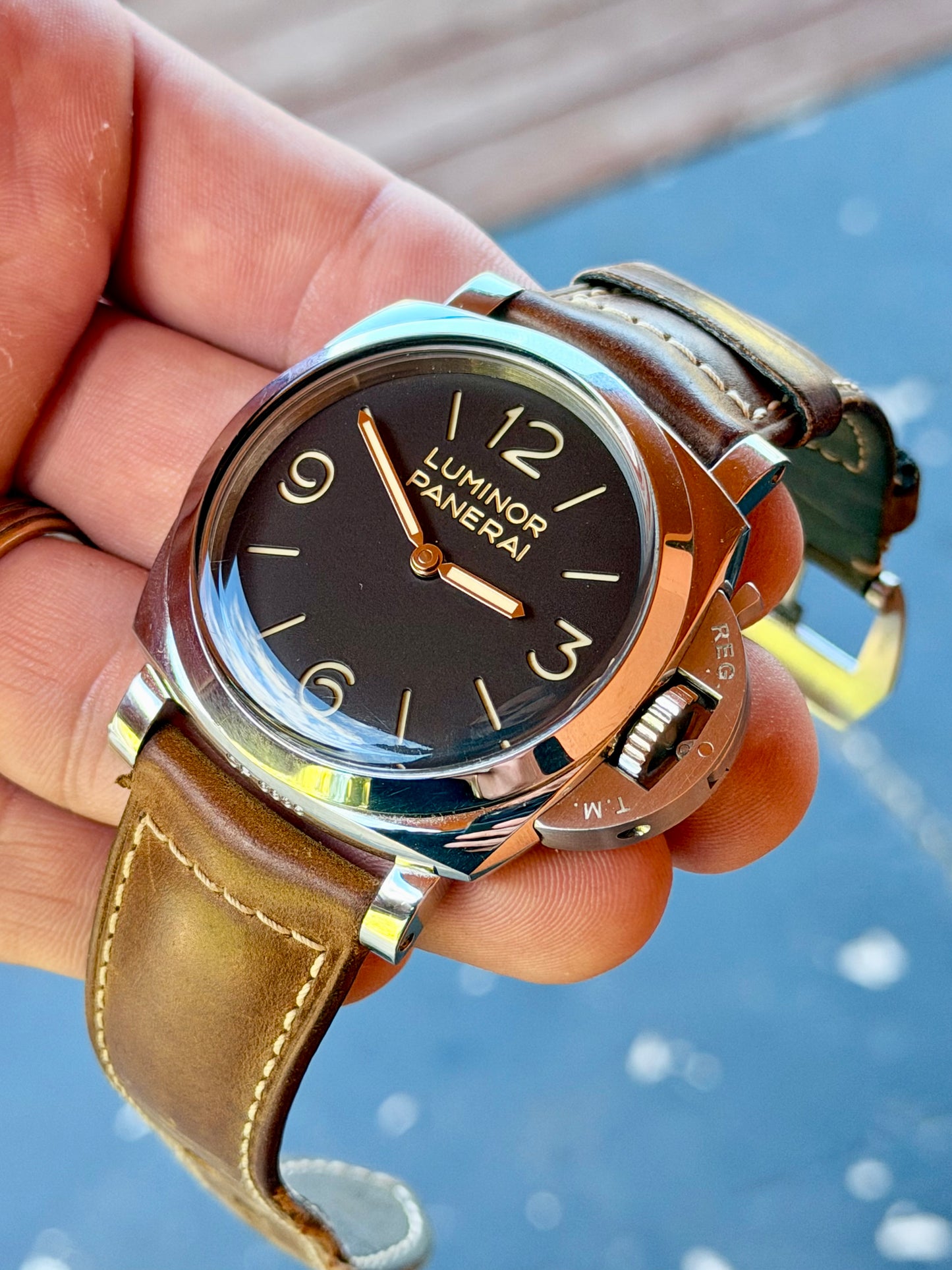 2011 Panerai Luminor 1950 3 Days | PAM00372 | Full Set + 4 Straps + Spare Crystal