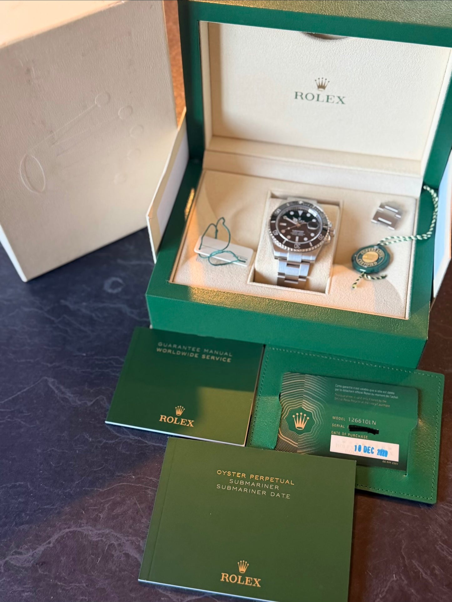 Rolex Submariner Date | 126610LN | Full Set