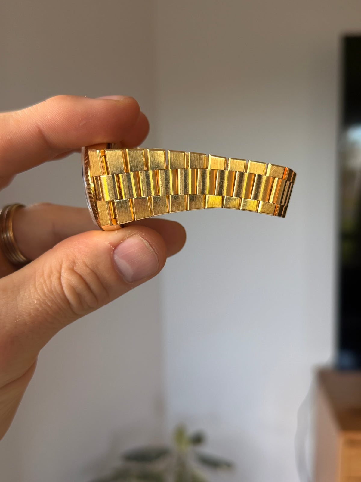 1976 Rolex Day-Date Oysterquartz 19018 | 18K Yellow Gold | Champagne Diamond Dial