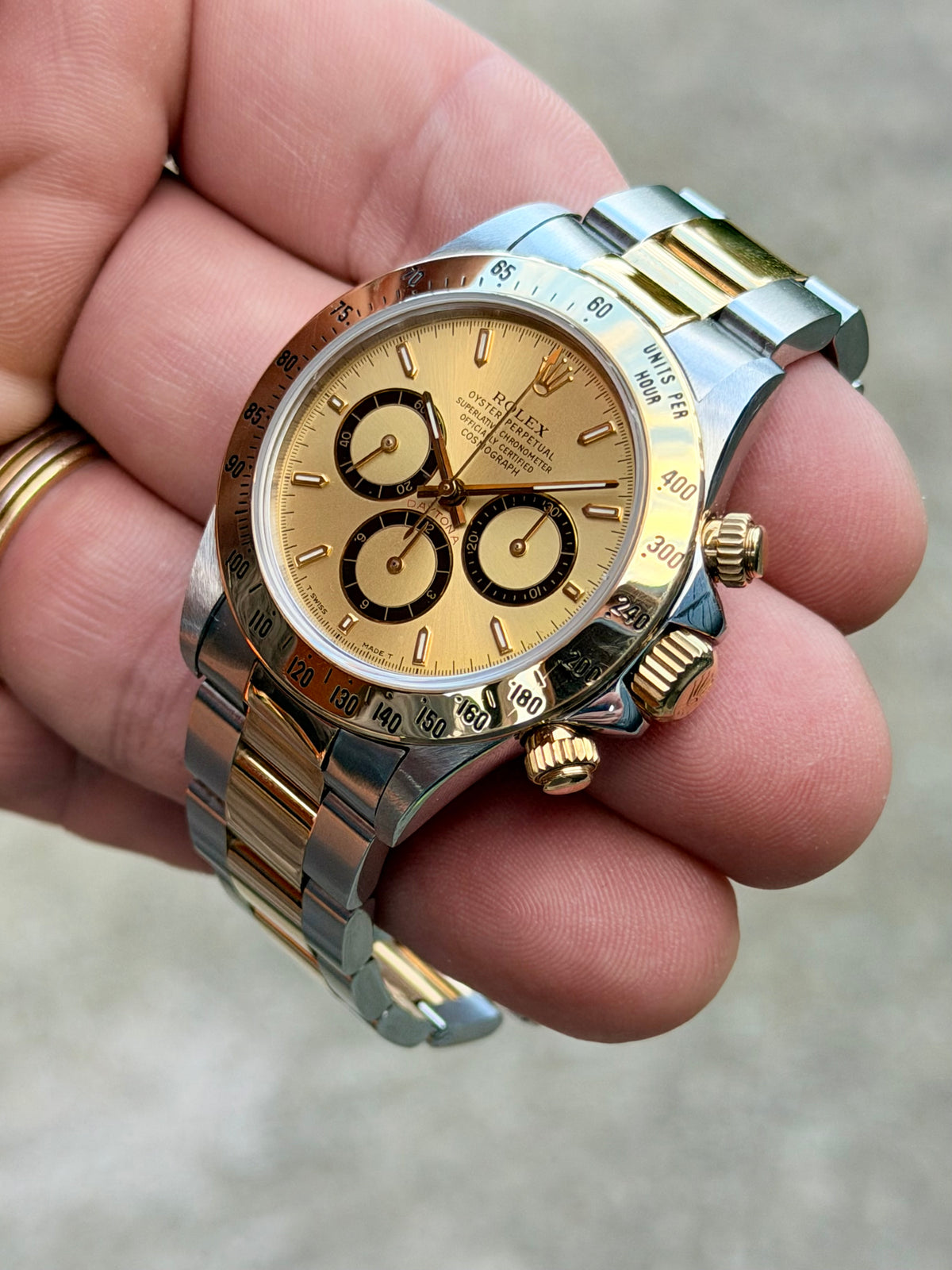 Rolex Cosmograph Daytona “Zenith Inverted 6” | 16523 | S Serial