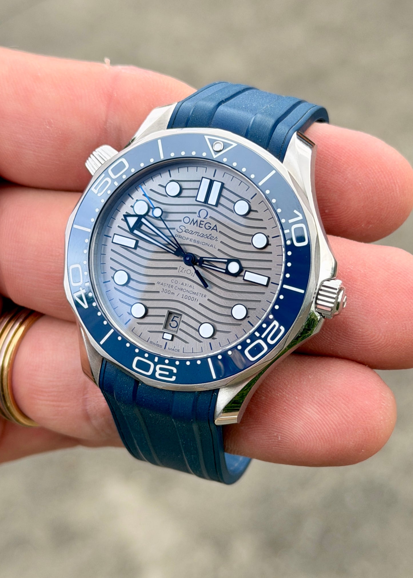 2022 Omega Seamaster 300m - Full Set