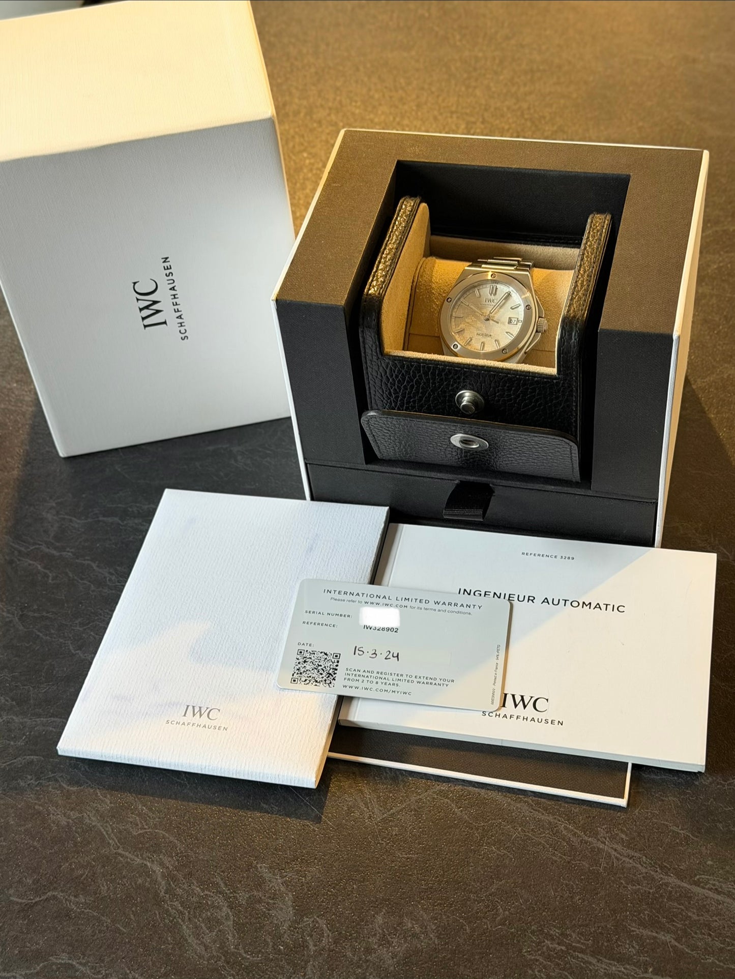 2024 IWC Ingenieur Automatic 40 | Full Set | Warranty Until 2032