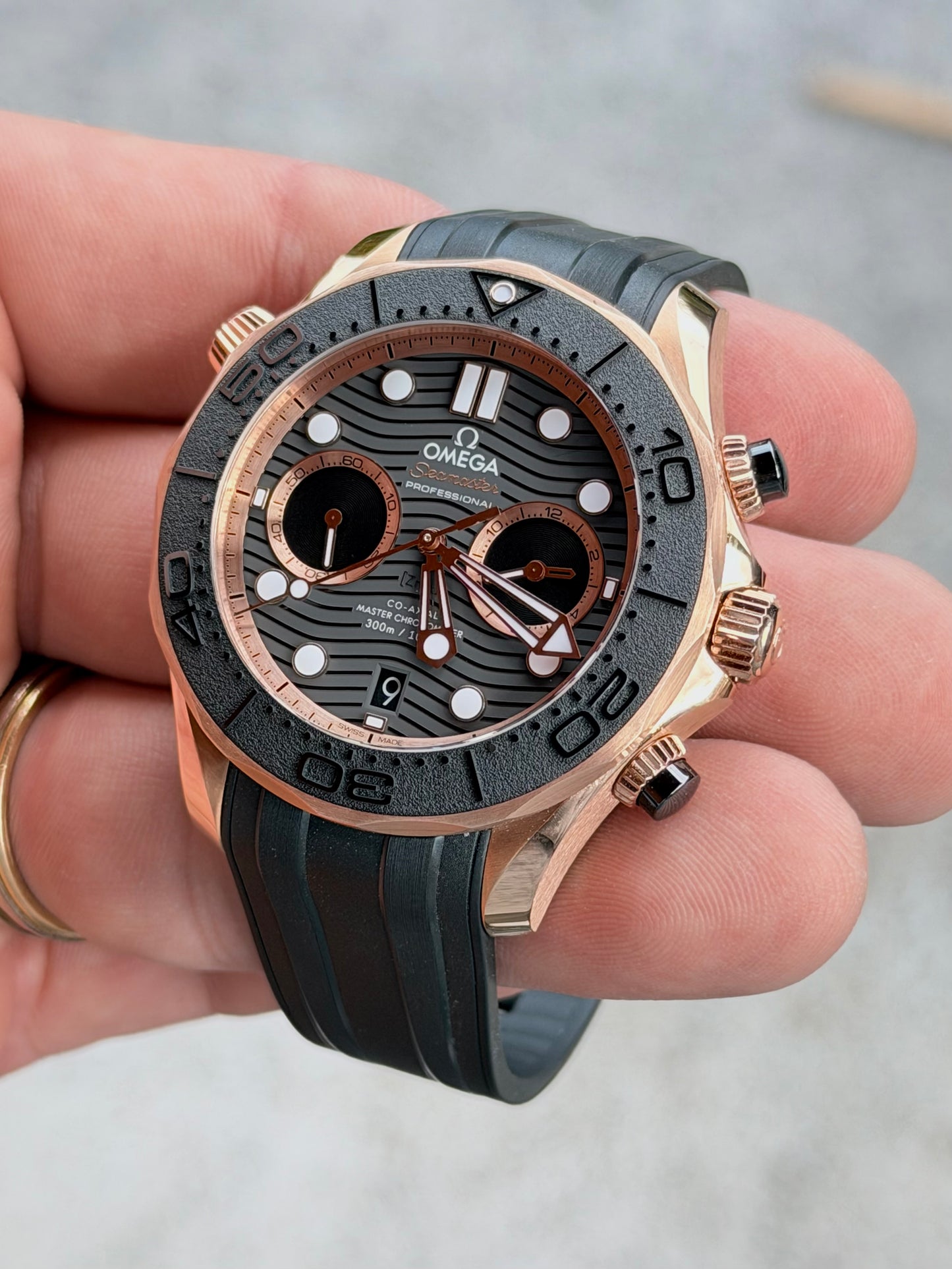 Omega Seamaster Diver 300M Chronograph in solid Sedna Gold – 2022