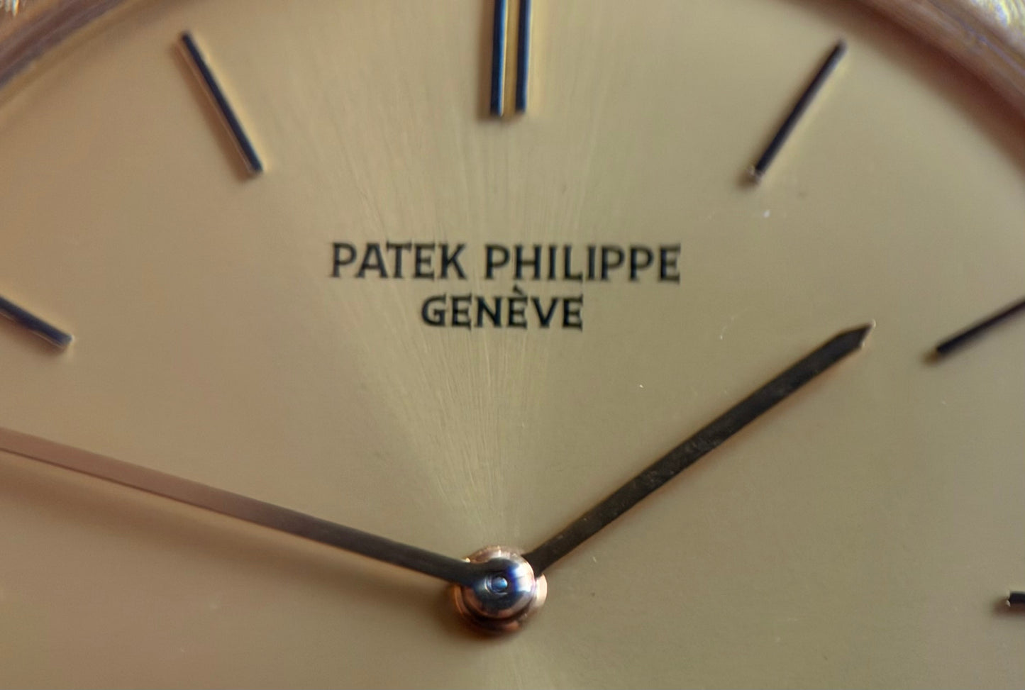 Circa 1970’s Patek Philippe 3520j Calatrava 18k Gold Manual Wind
