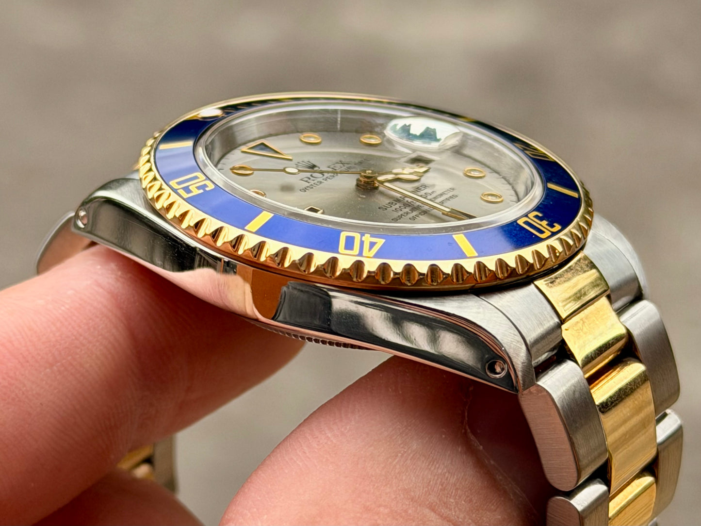 Rolex Submariner Date 16613 “Silver Serti / Sultan” – 1996