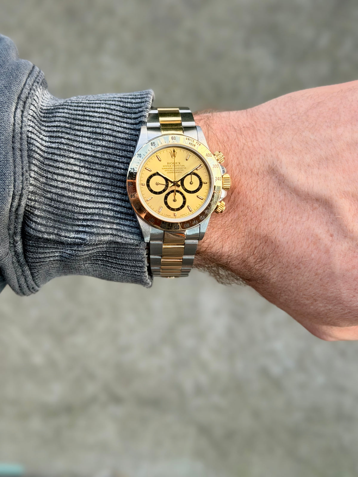 Rolex Cosmograph Daytona “Zenith Inverted 6” | 16523 | S Serial