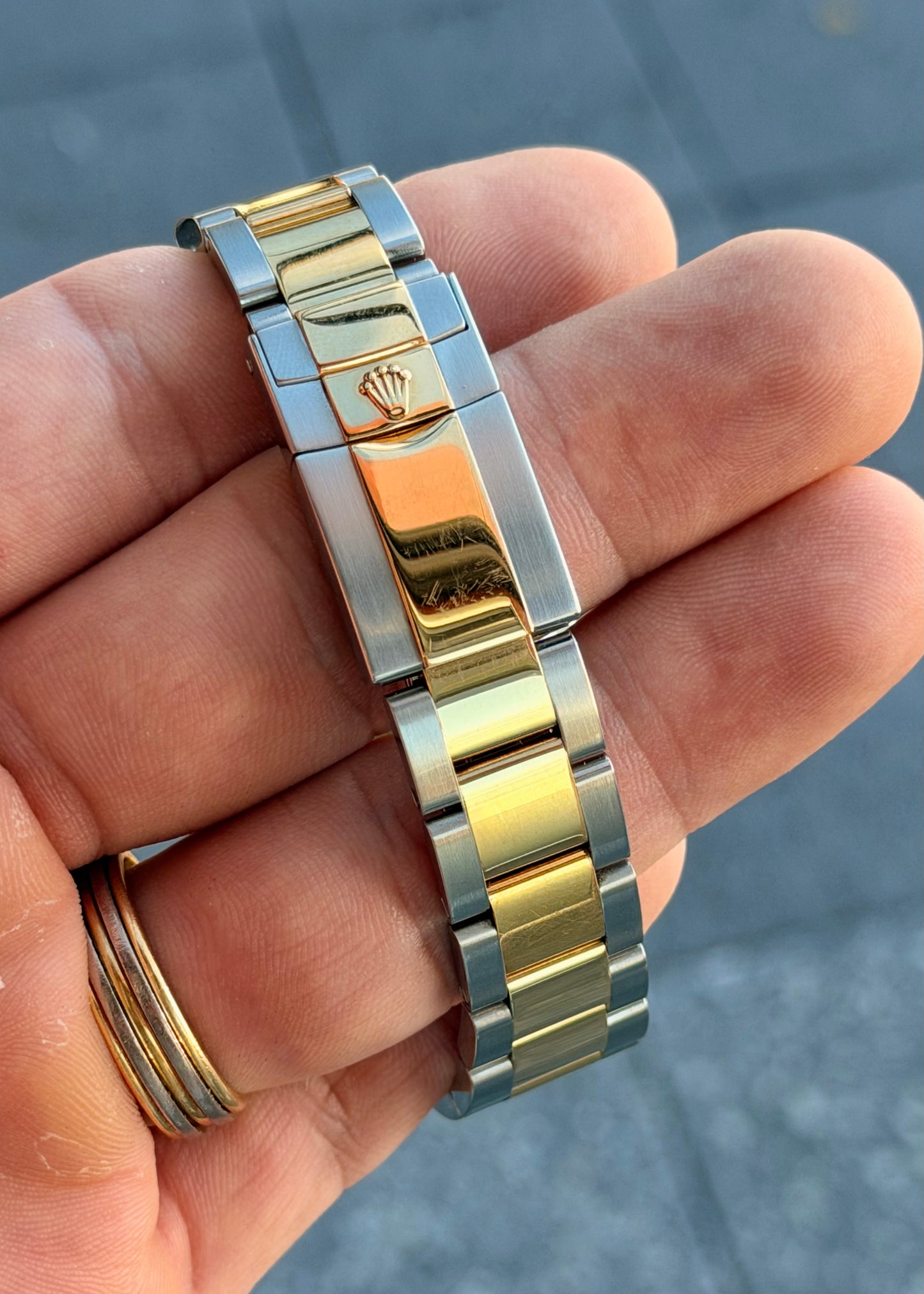2004 Rolex Daytona 116523 – Tahitian Mother of Pearl Dial – Just Serviced