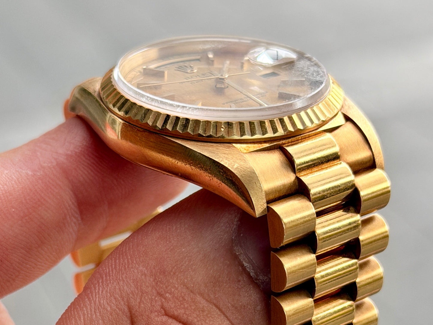 1988 Rolex Daydate Linen Dial - 18238