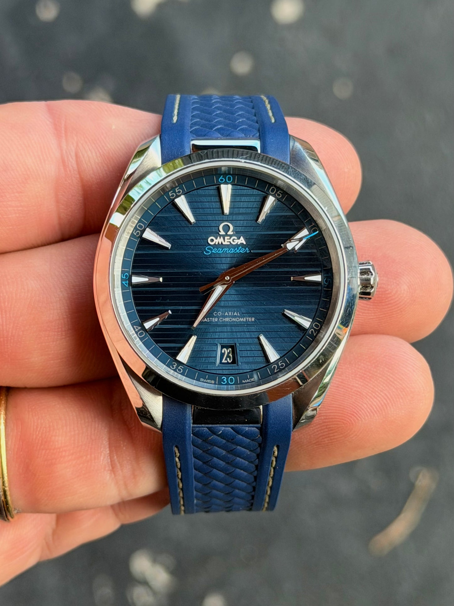 2022 Omega Seamaster Aqua Terra | Blue Horizontal Dial | Full Set