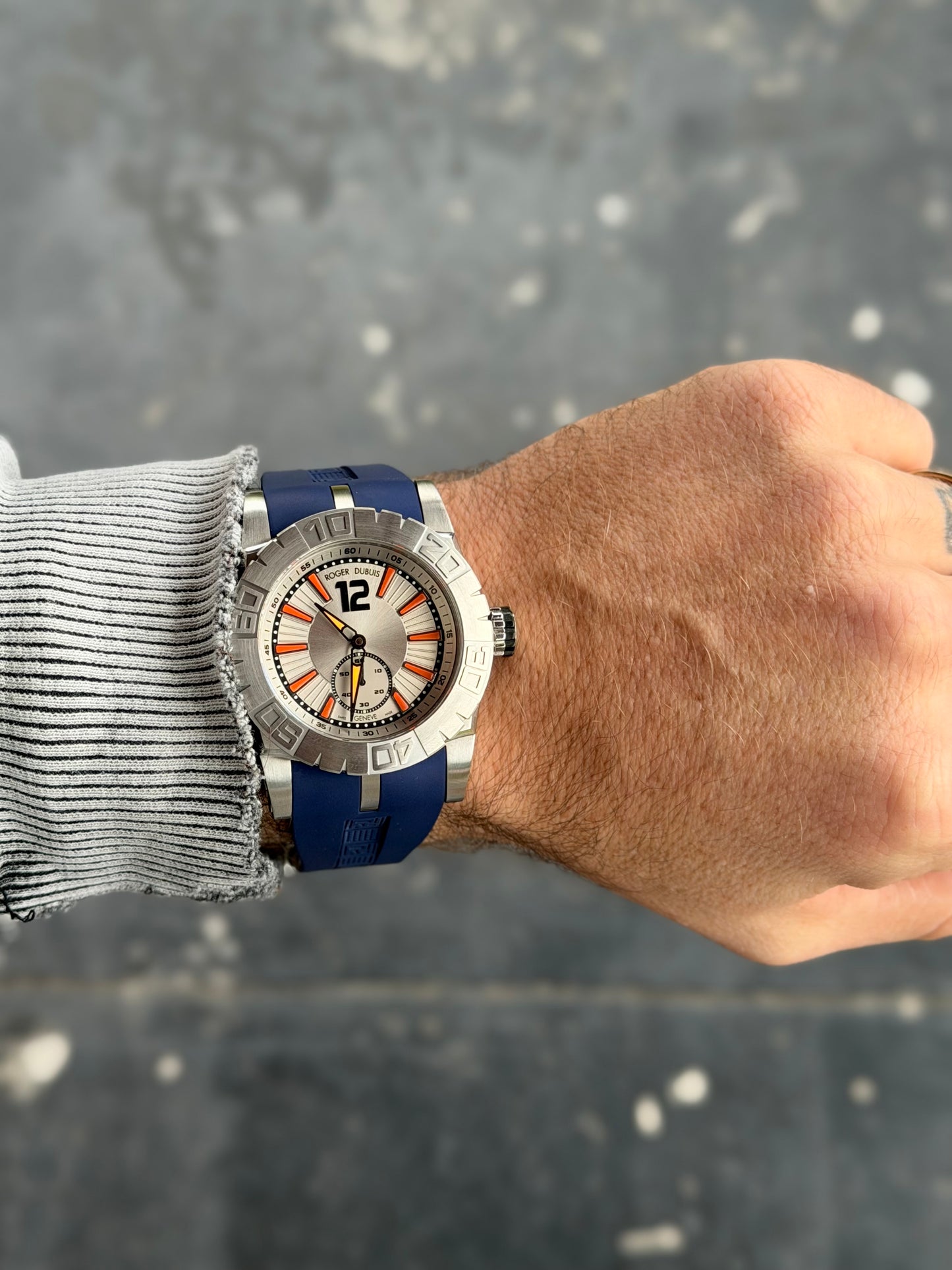 Roger Dubuis Easy Diver | RDDBSE0256 | Limited to 888 Pieces - Full set