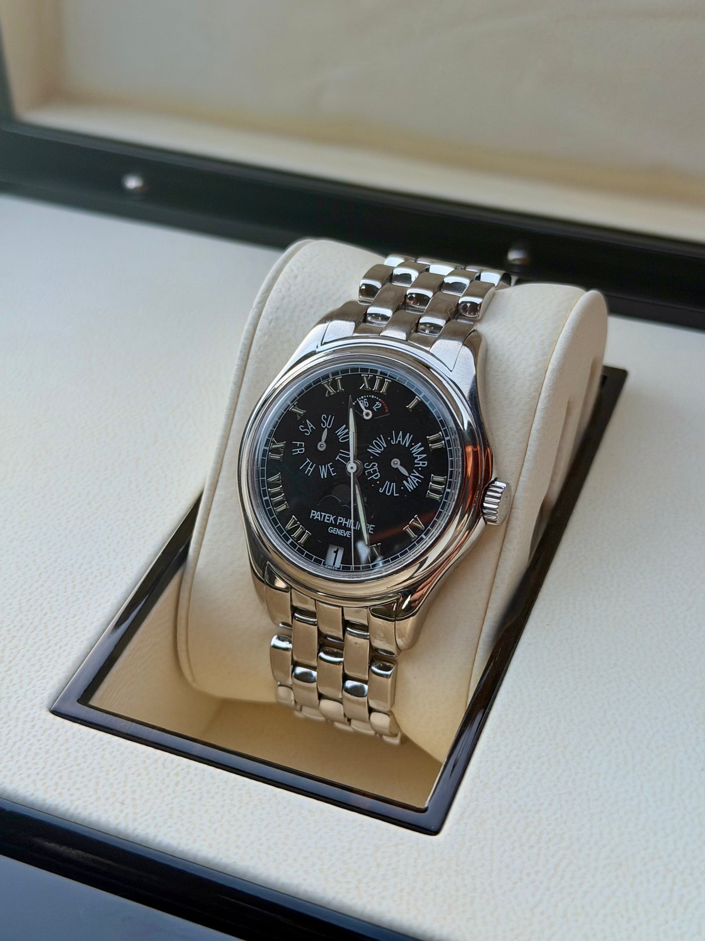 Circa 2000 Patek Philippe Annual Calendar | Moonphase | 18k White Gold | 5036/1