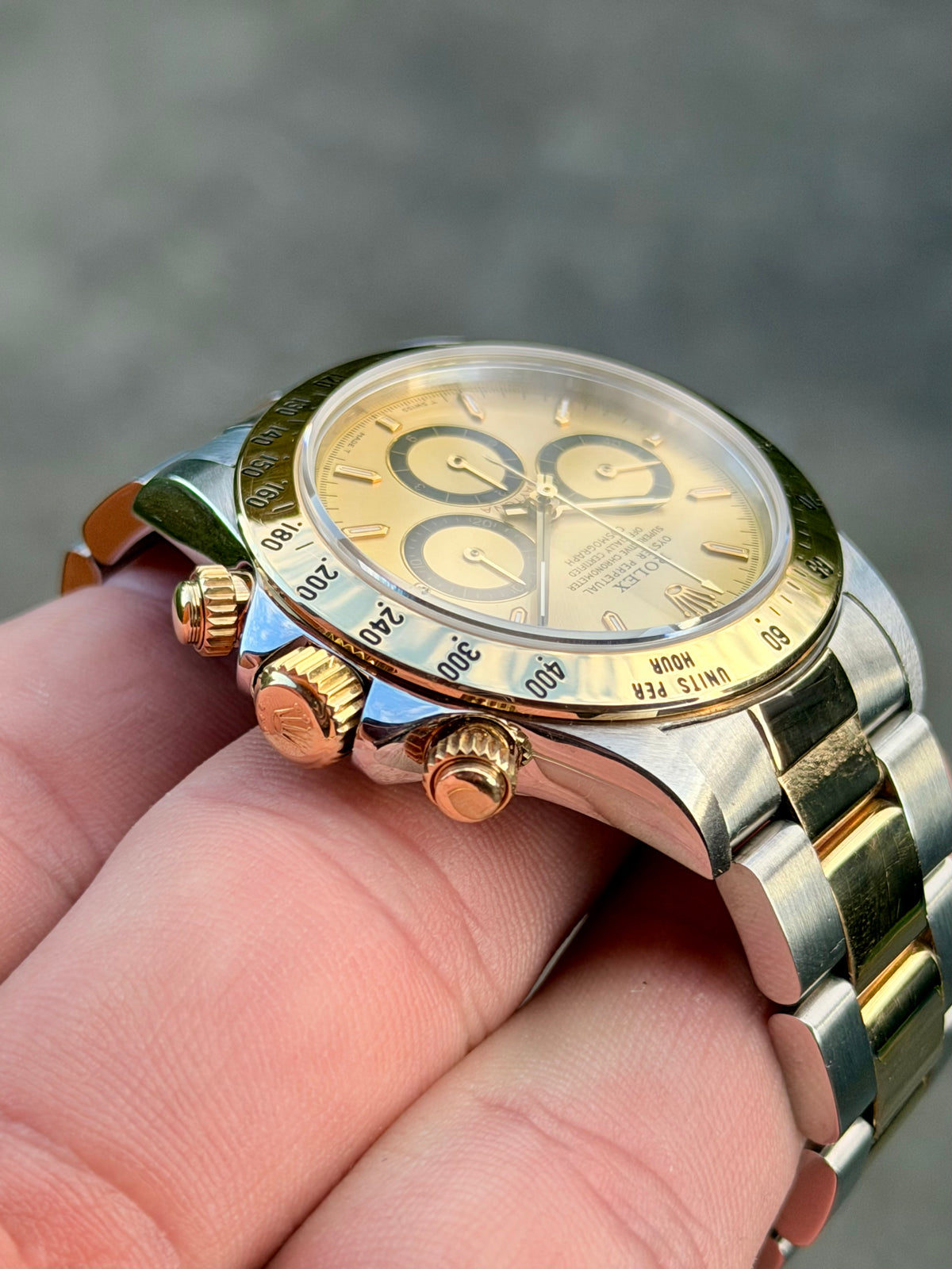 Rolex Cosmograph Daytona “Zenith Inverted 6” | 16523 | S Serial