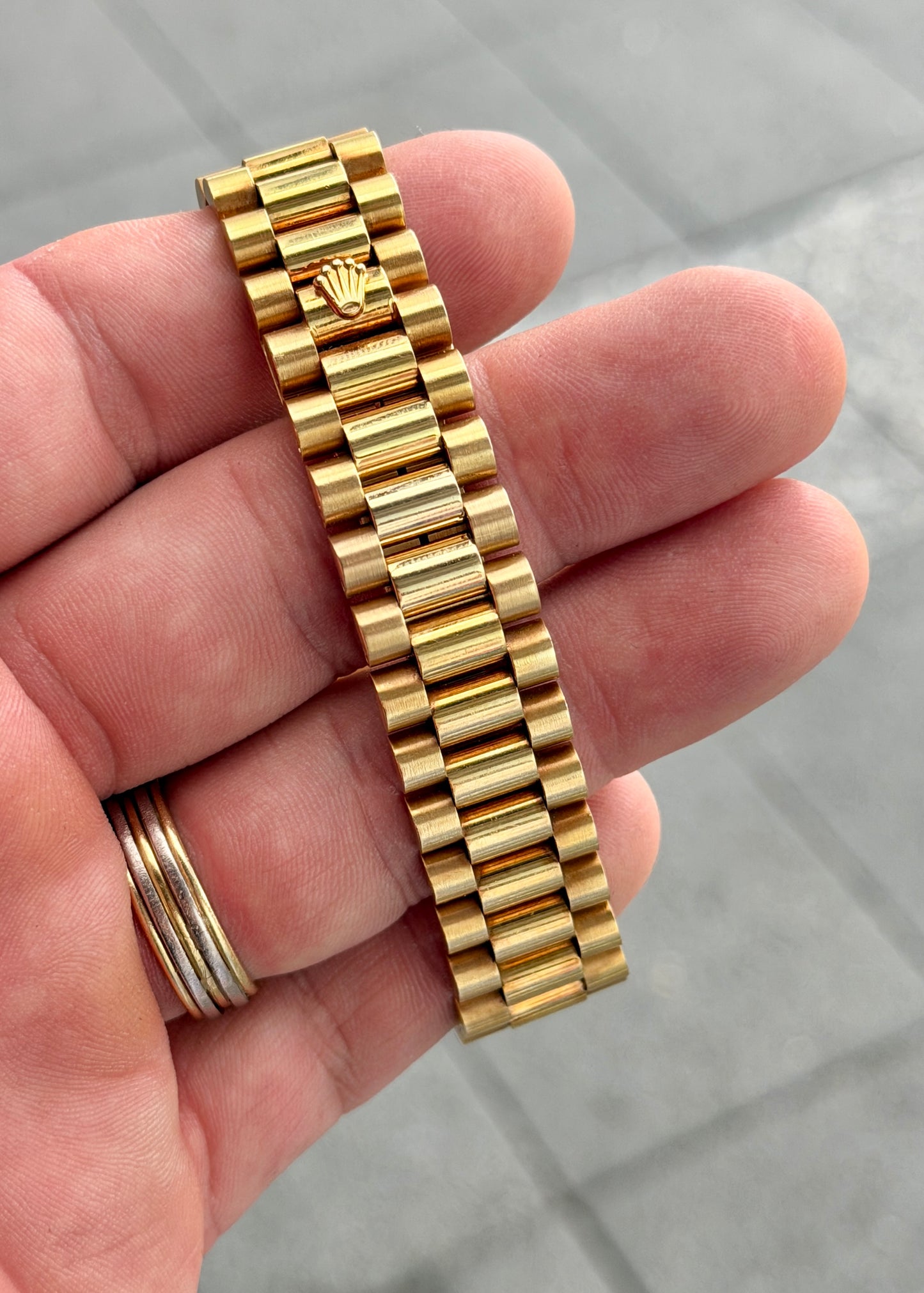 1988 Rolex Daydate Linen Dial - 18238