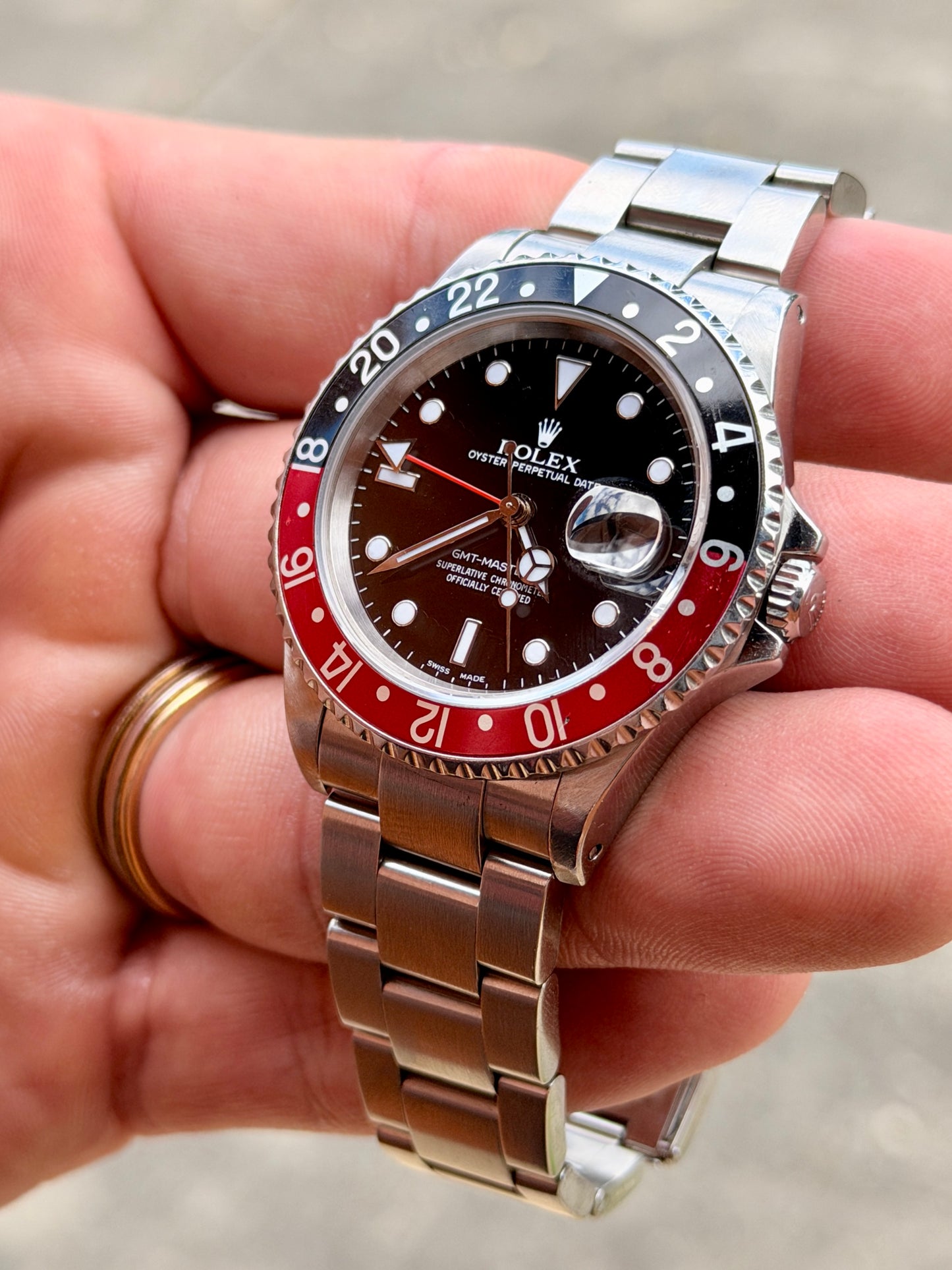 2001 Rolex GMT-Master II 16710 “Coke” – Full Set