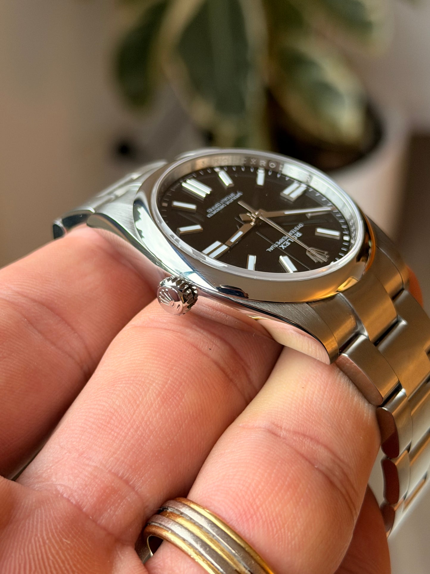 Rolex Oyster Perpetual Black Dial 41mm | 2024 | Full Set 124300